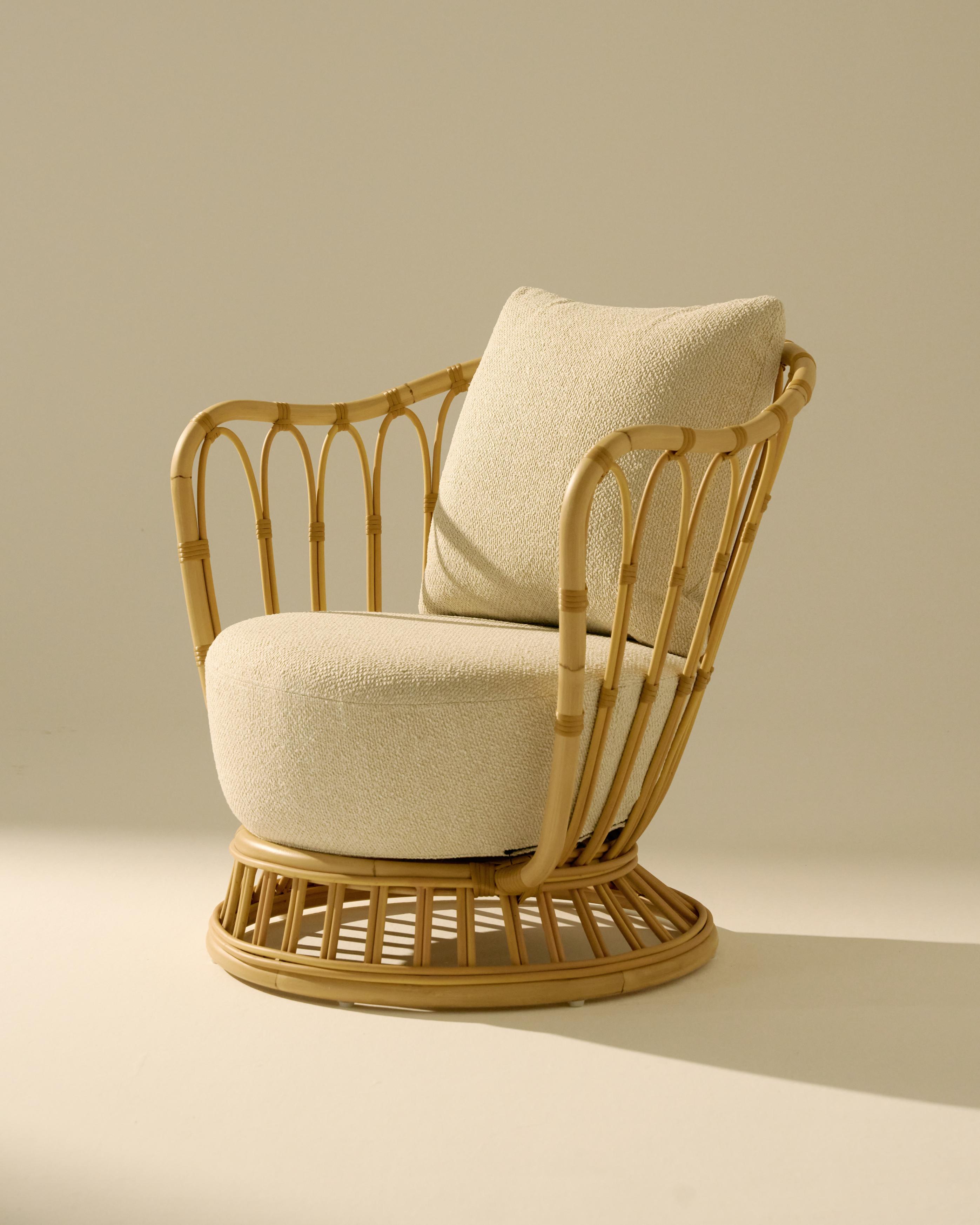 Gartenstuhl GRACE gepolstert mit Rattanbasis