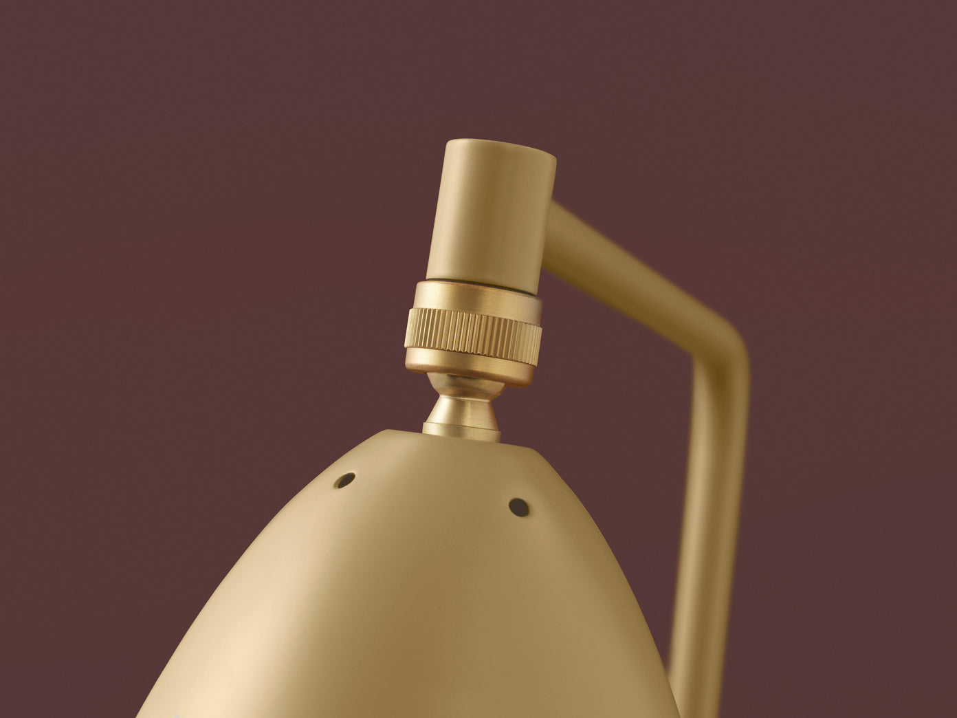 GRÄSHOPPA black matte tripod floor lamp