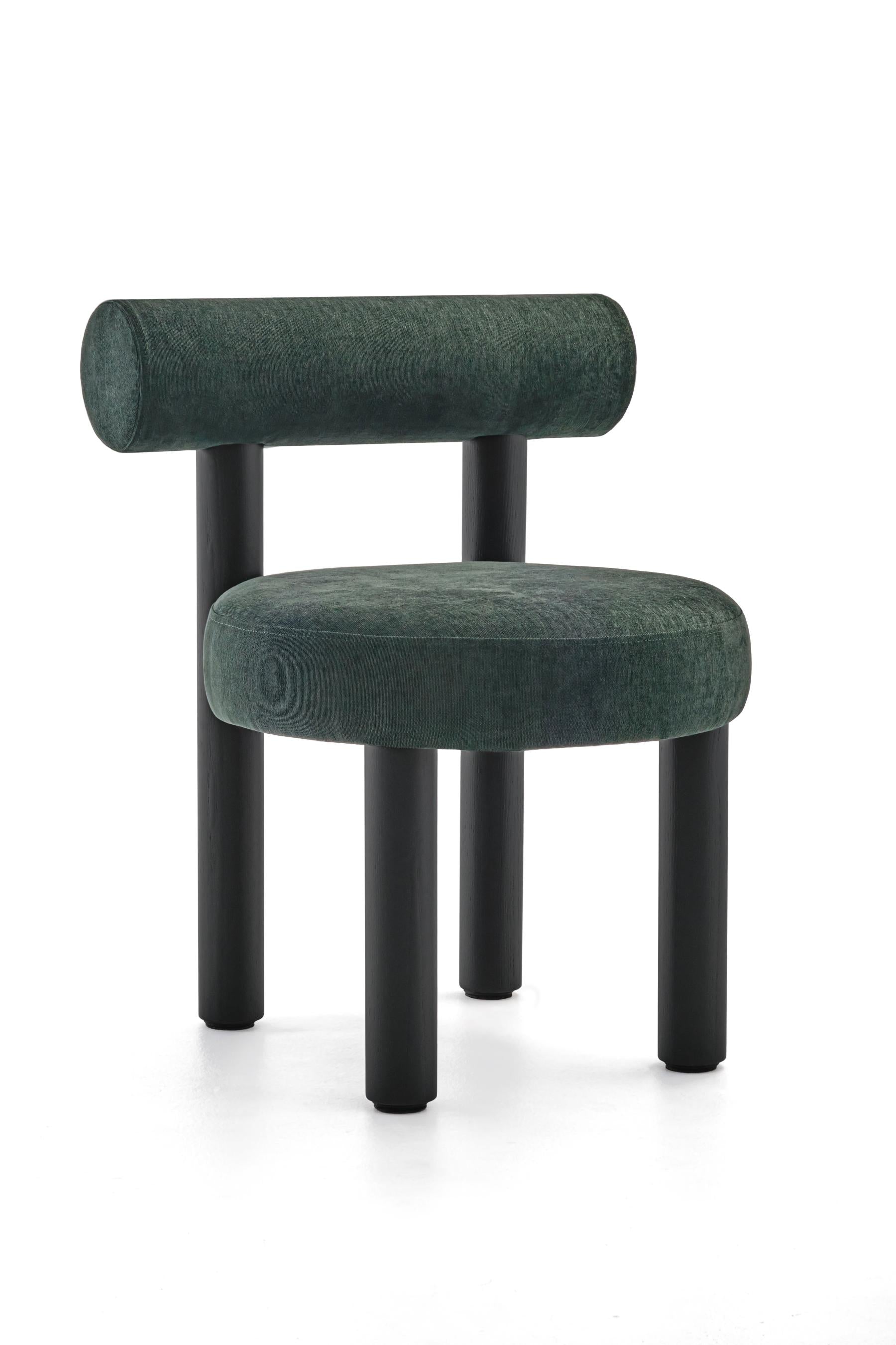 Upholstered GROPIUS CS2 Chair with Wooden Base