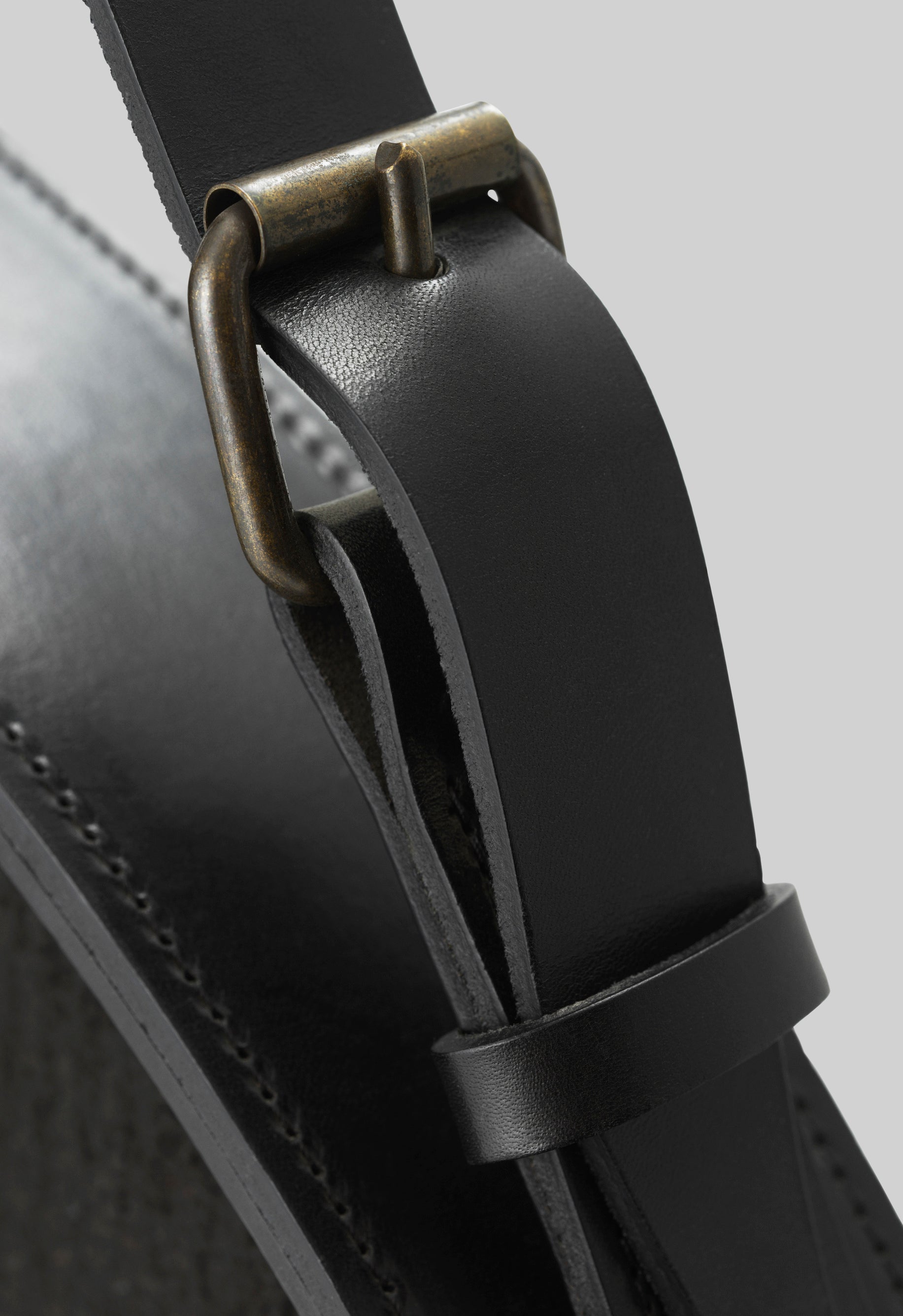 Rundspiegel ADNET schwarze Leder