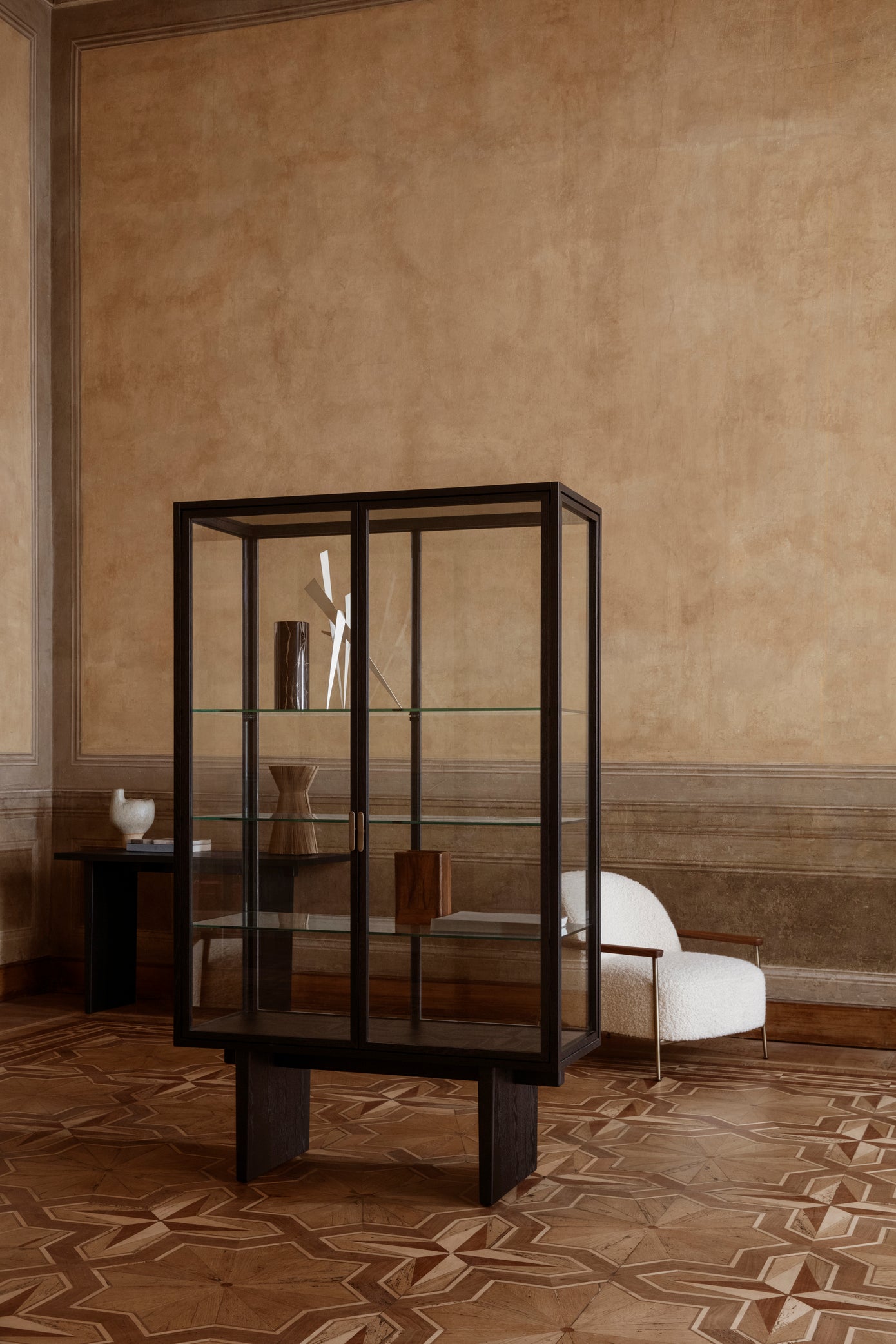 Glass display cabinet PRIVATE black oak veneer