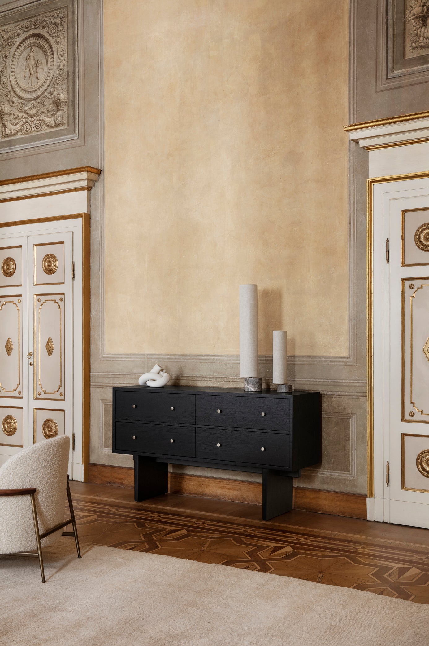 Kommode PRIVATE schwarz Eichenfurnier