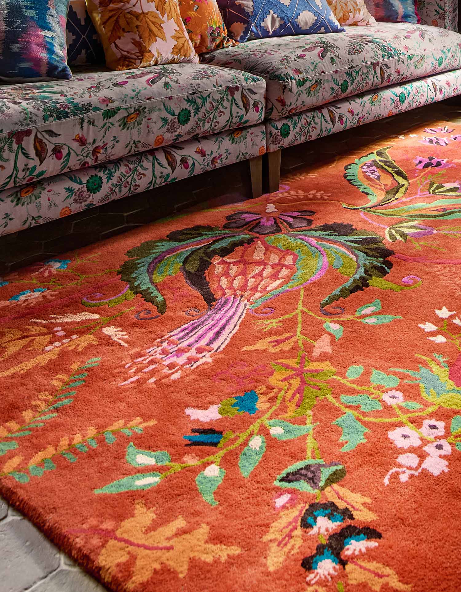 Wonderland Floral Amber Lapis rug red