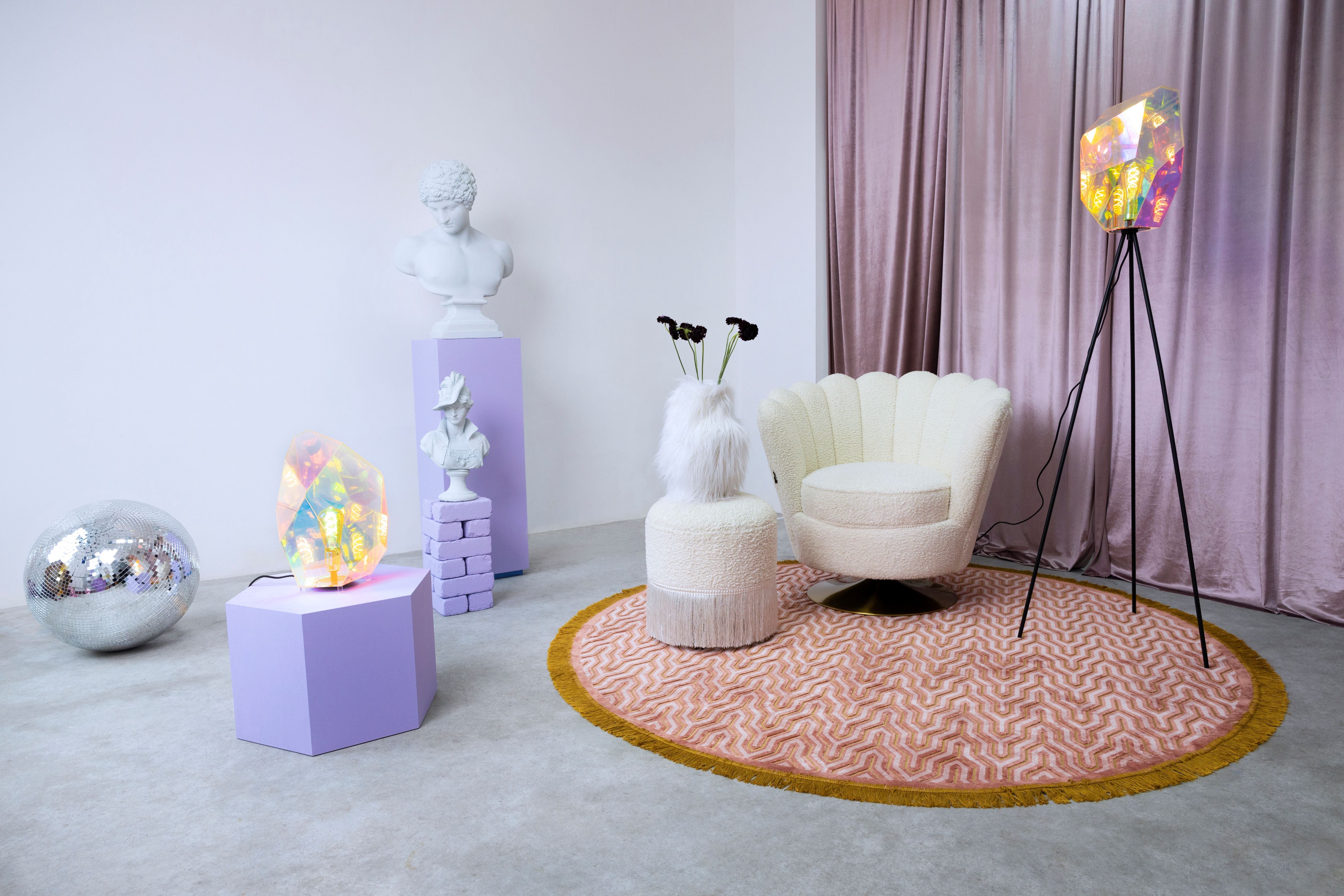 Round rug and Feel So soft pink
