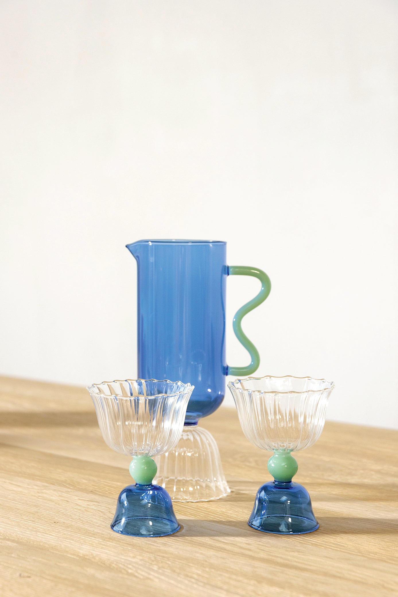 Set von Glaskelchen TULIP blau mit grün