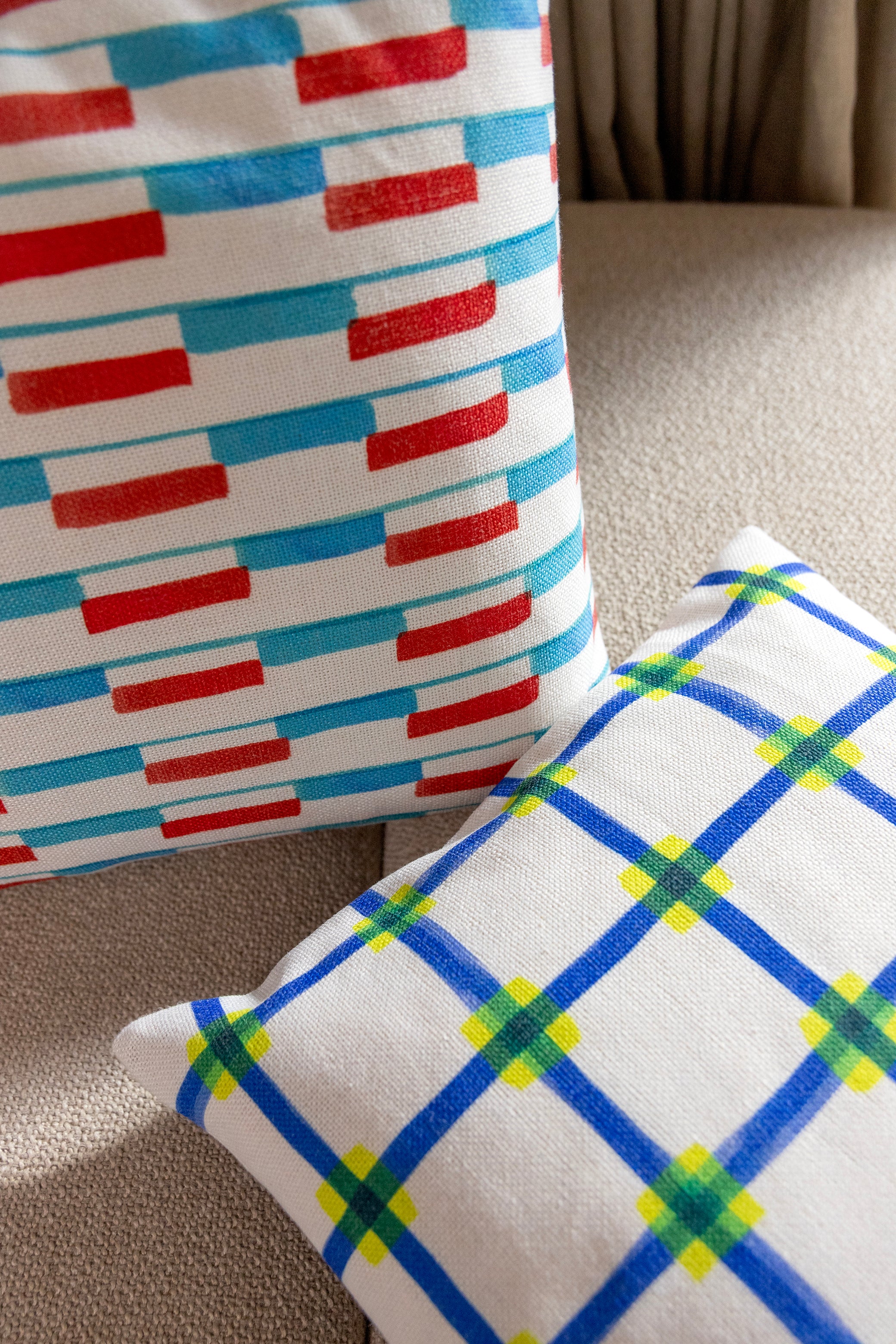 Cushion Cover CLASH White with Blue and Yellow