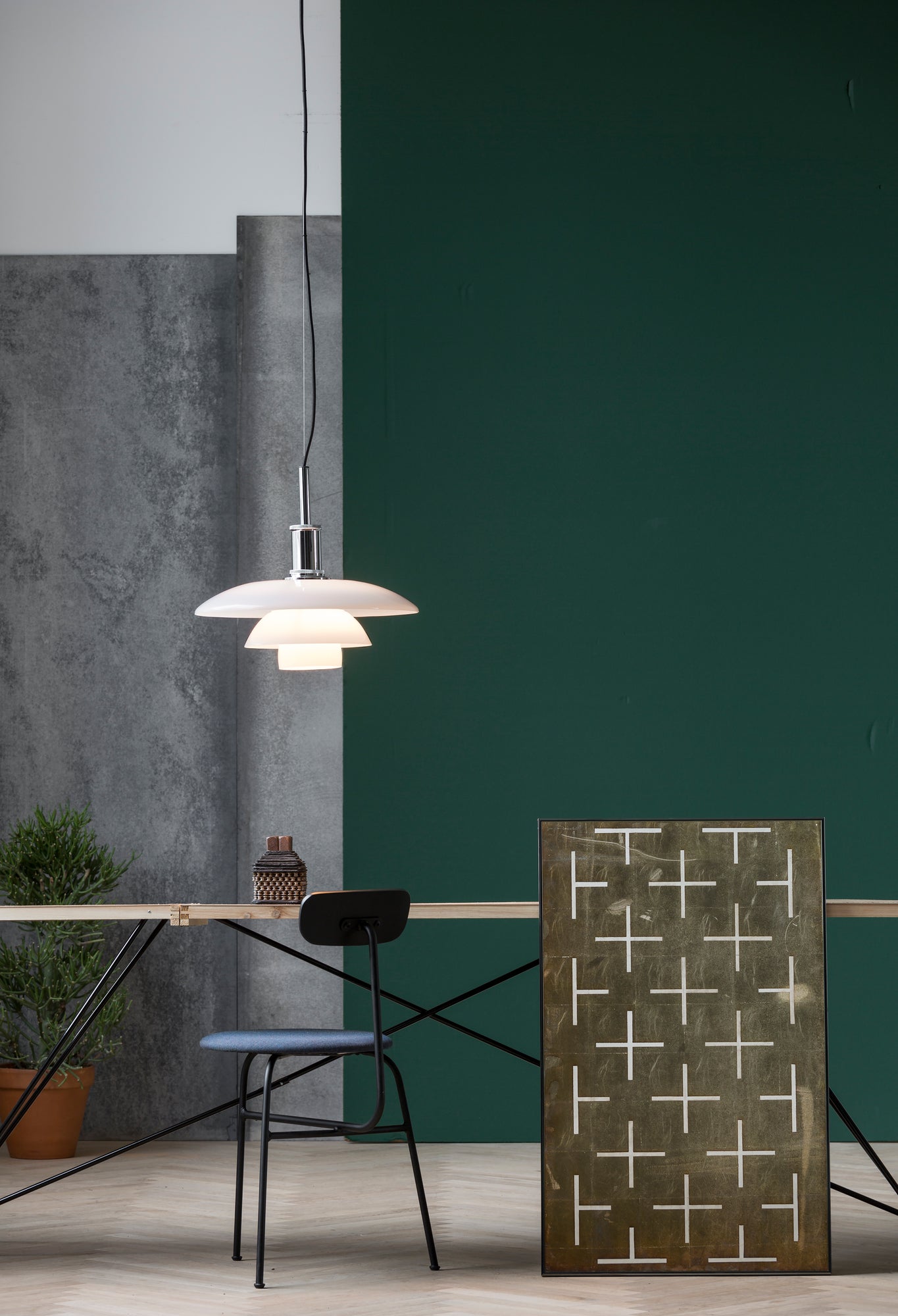 Lampa wisząca PH 4½-4 biały z chromowanym wykończeniem – Louis Poulsen