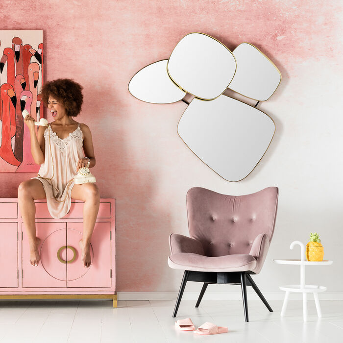 Shapes mirror golden