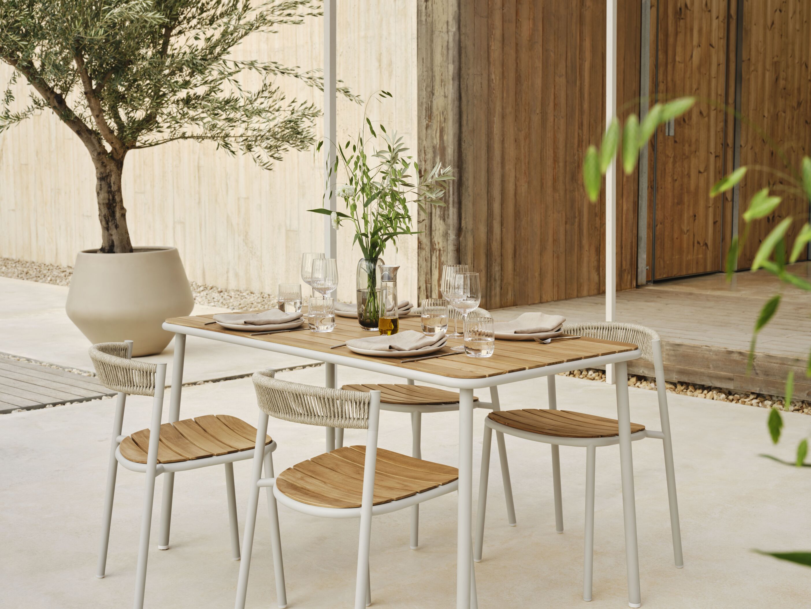KITE Outdoor Table in Wood with Gray Steel Base