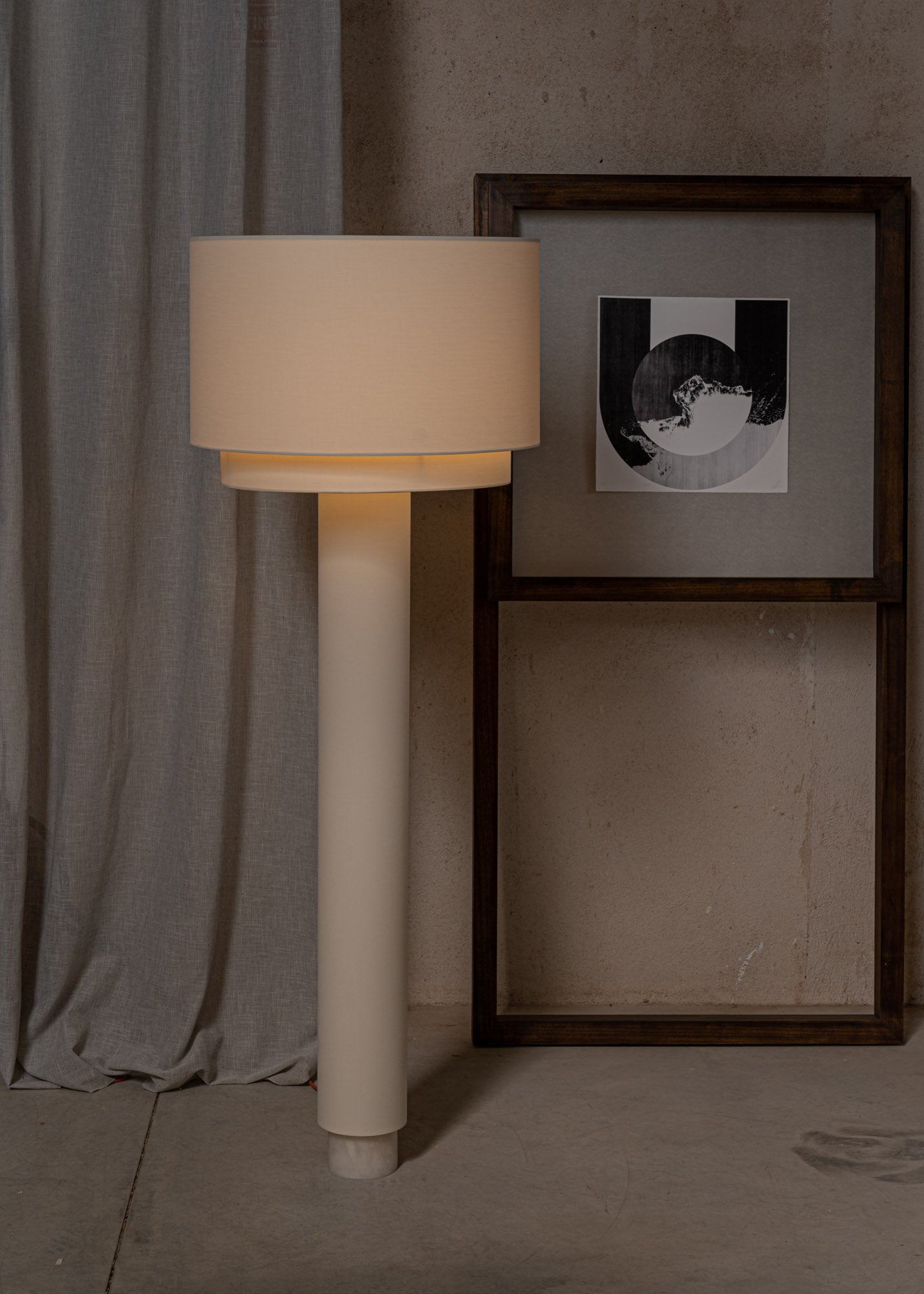 Stehlampe KOLUMNO weißer Alabaster