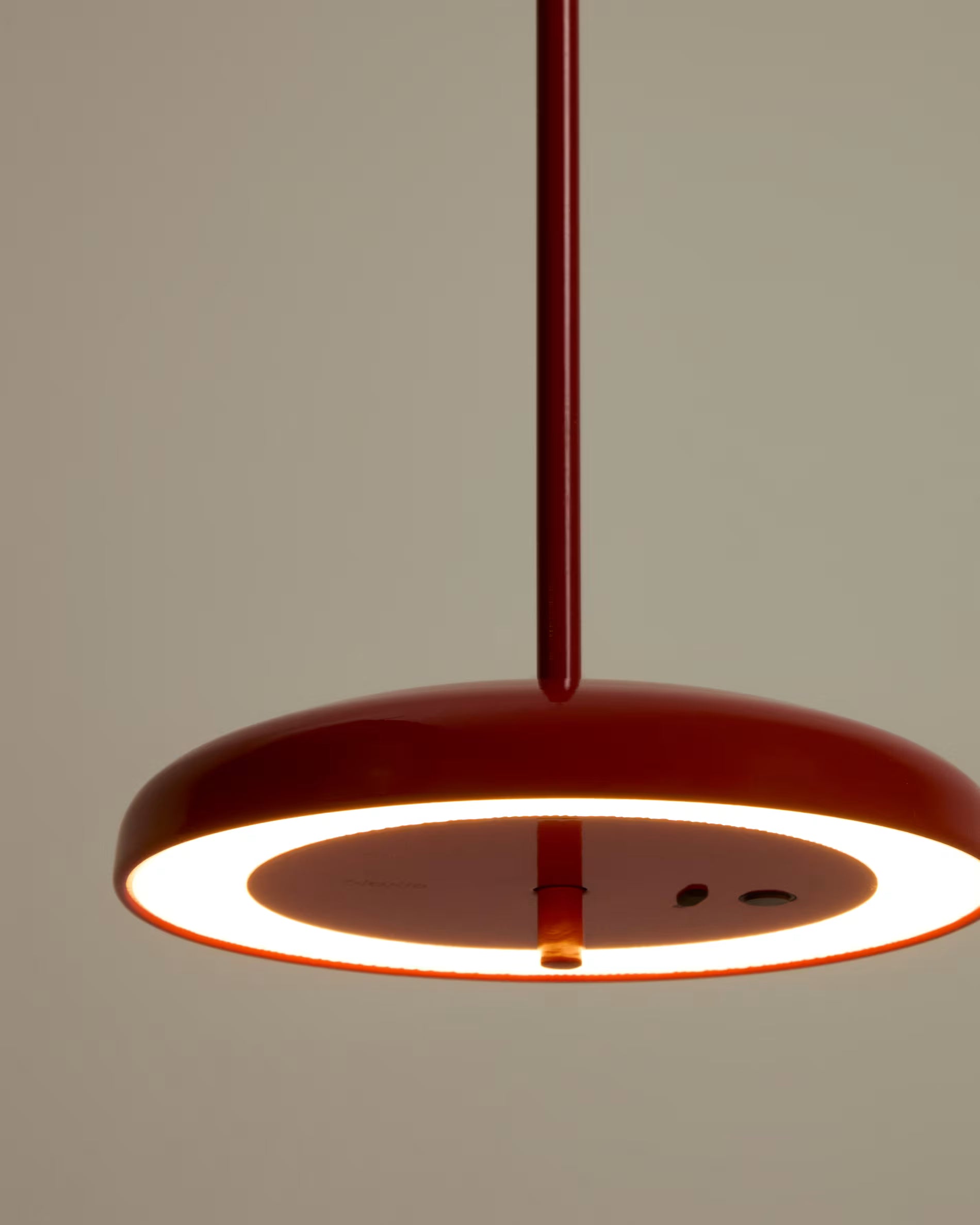 Pendelleuchte PORTE rot