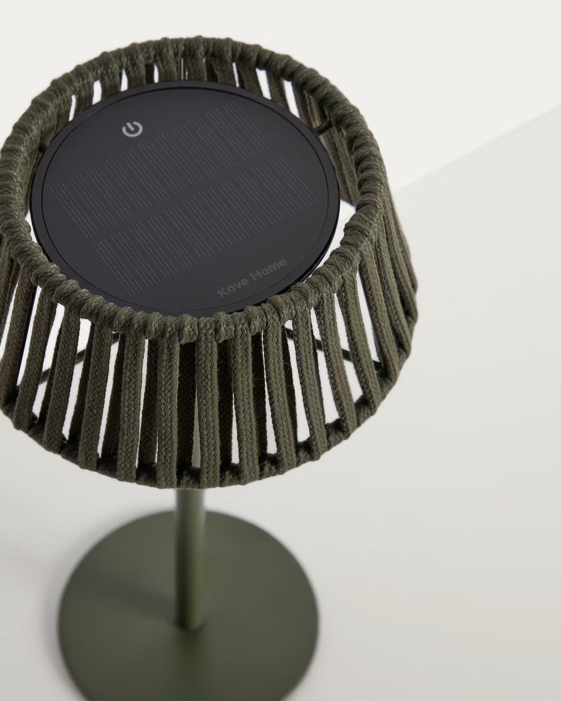 Lampa ogrodowa solarna ALDET zielony na taras i do ogrodu – Kave Home