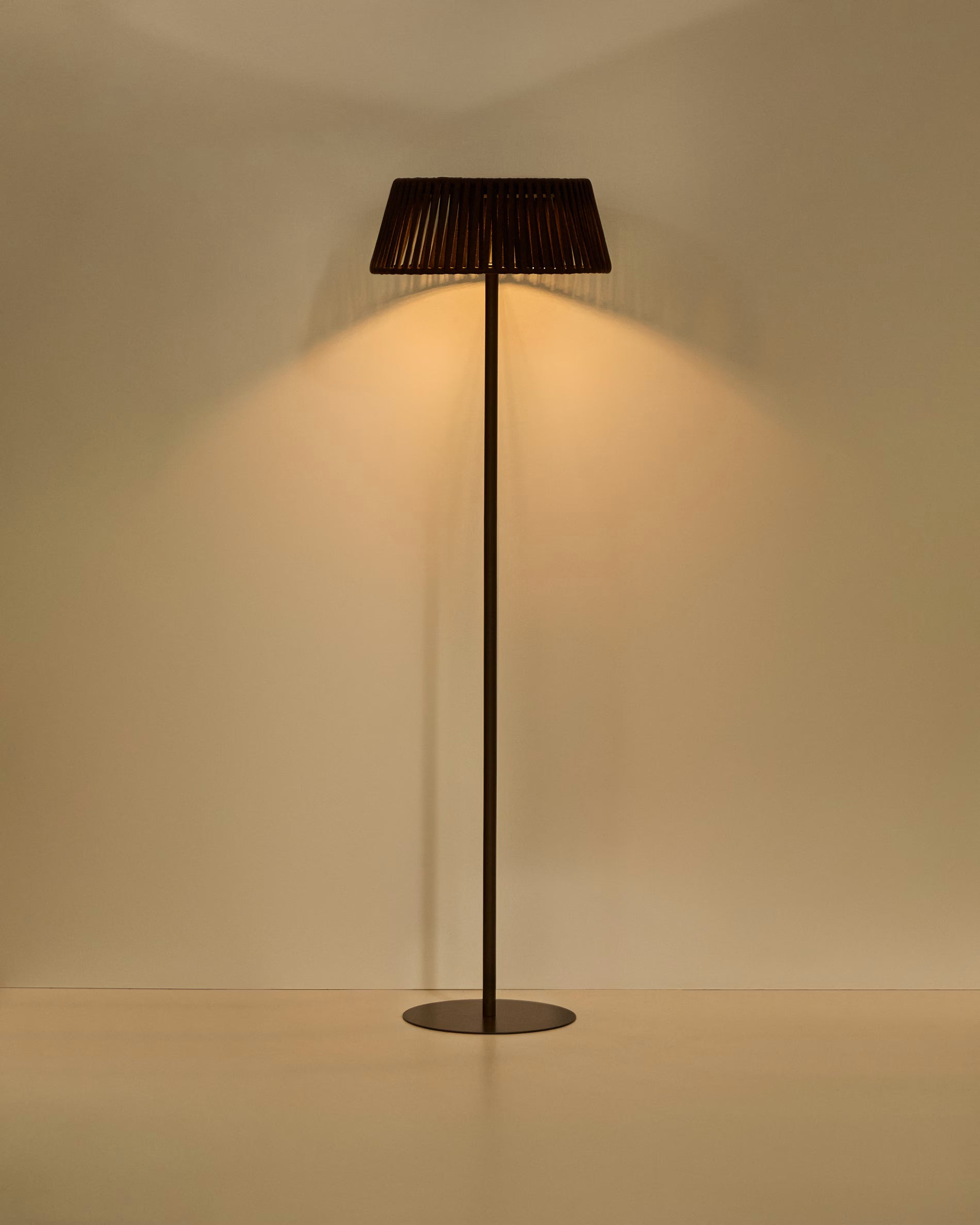 Solar-Stehlampe ALDET braun