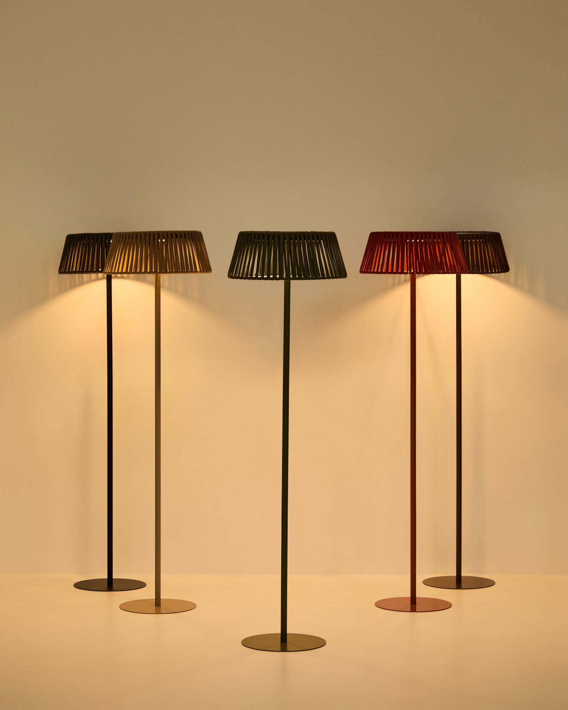 Solar-Stehlampe ALDET braun