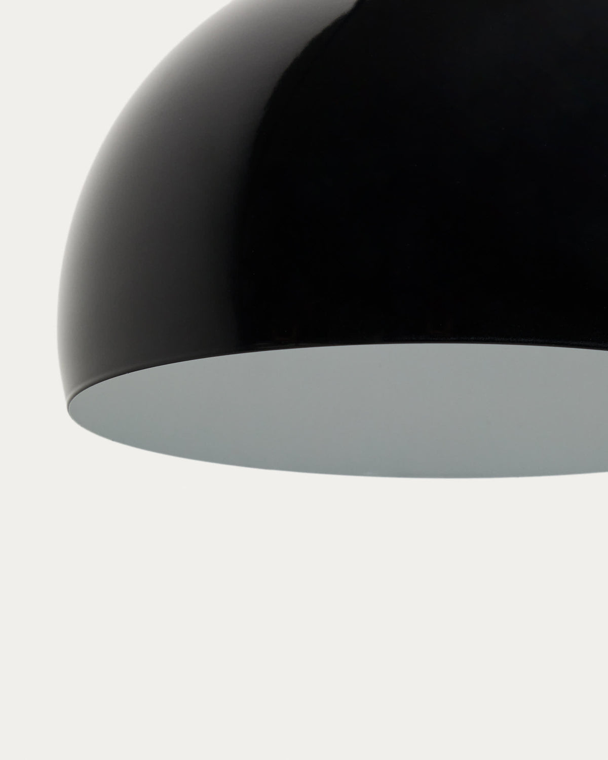 Lampa podłogowa MADALI czarna stal z czarnym marmurem – ujęcie 3