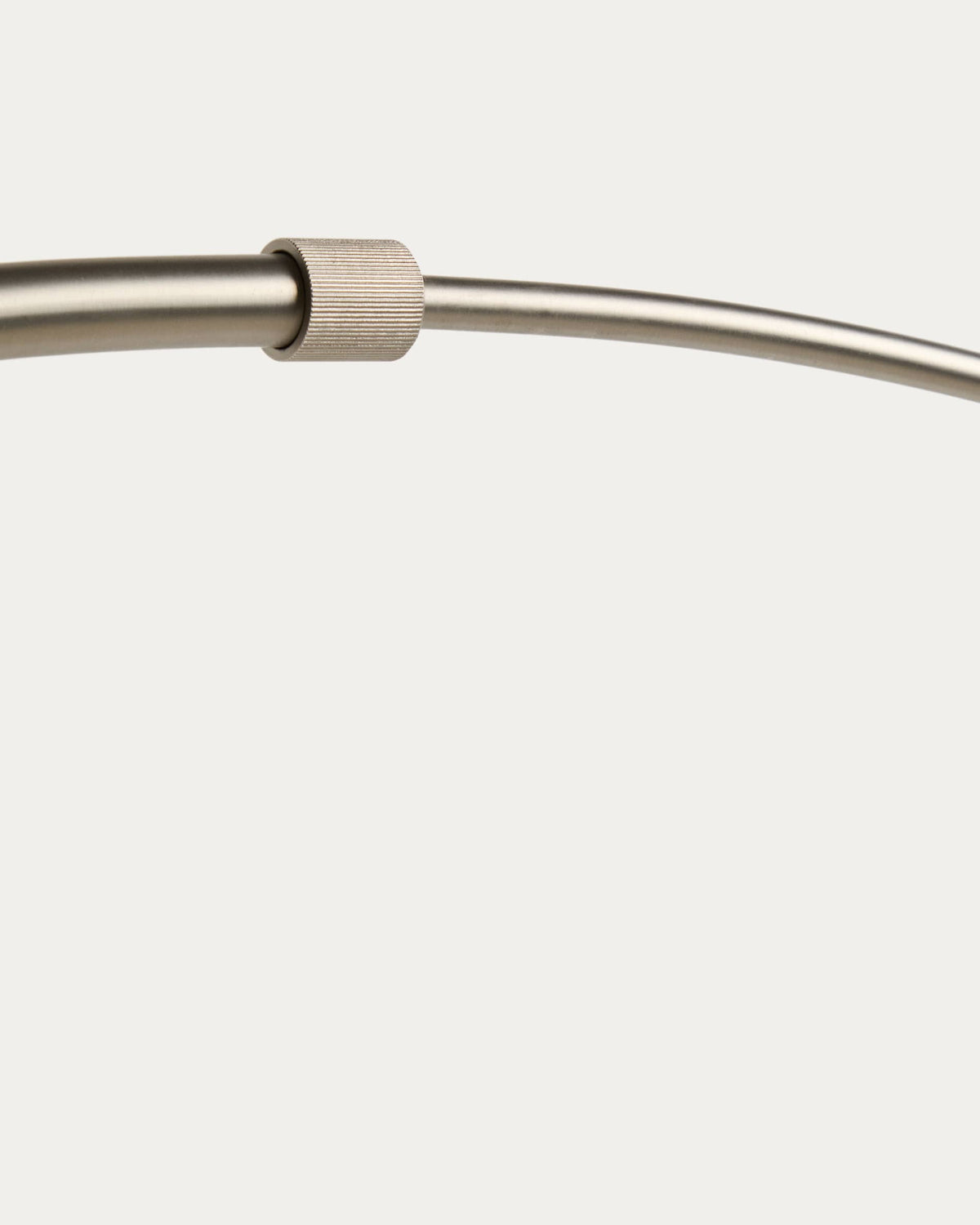 Lampa podłogowa MADALI srebrny szczotkowana stal i biały marmur – ujęcie 8