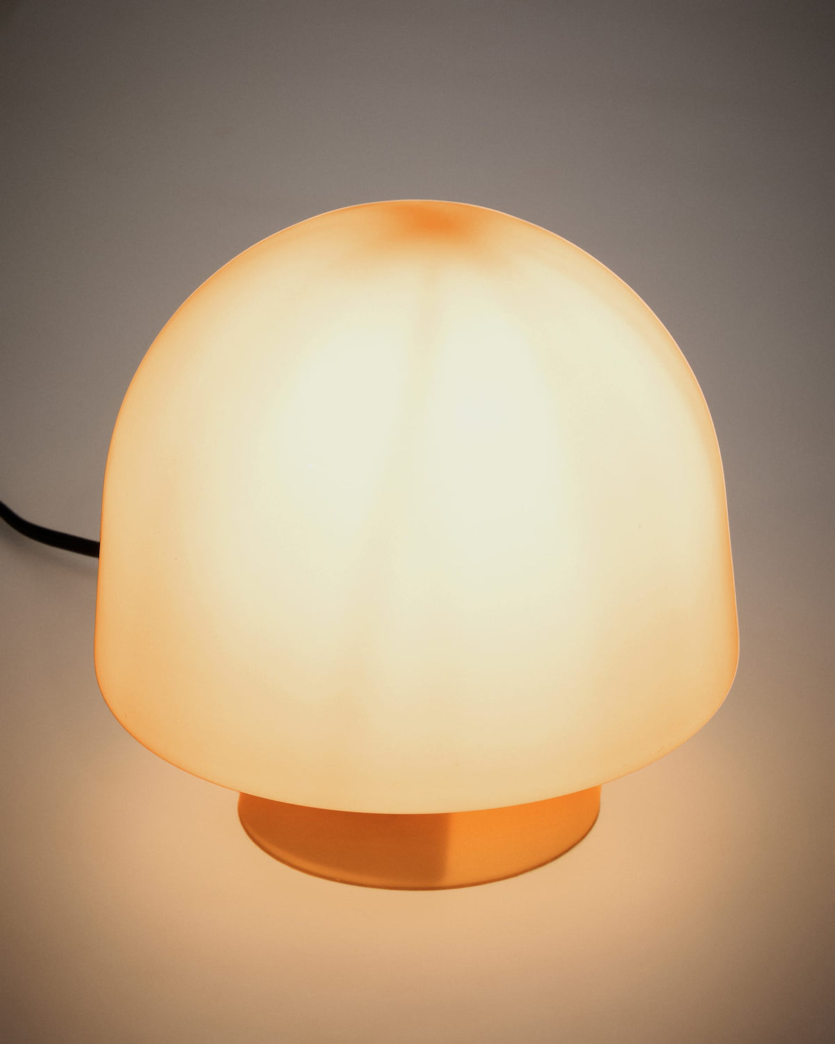 Lampa stołowa REIG pomarańczowe szkło – ujęcie 3