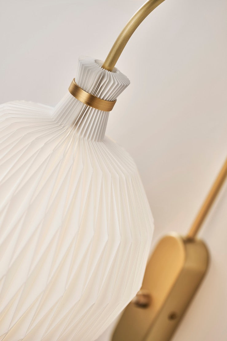 Wall lamp MODEL 201 white with brass base