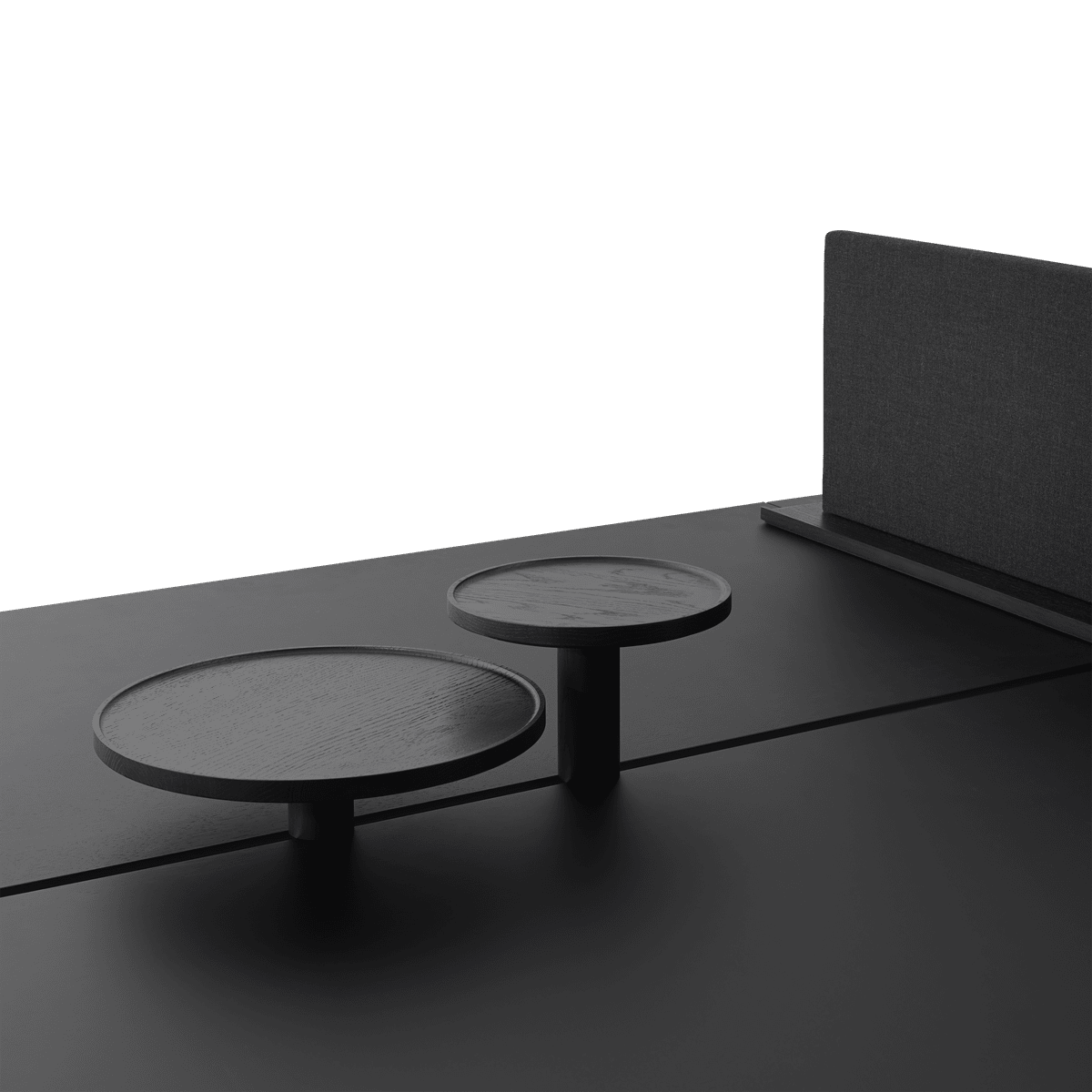 LINEAR SYSTEM HIGH Office Table - CONFIGURATION 1 in black nanolaminate with an oak base