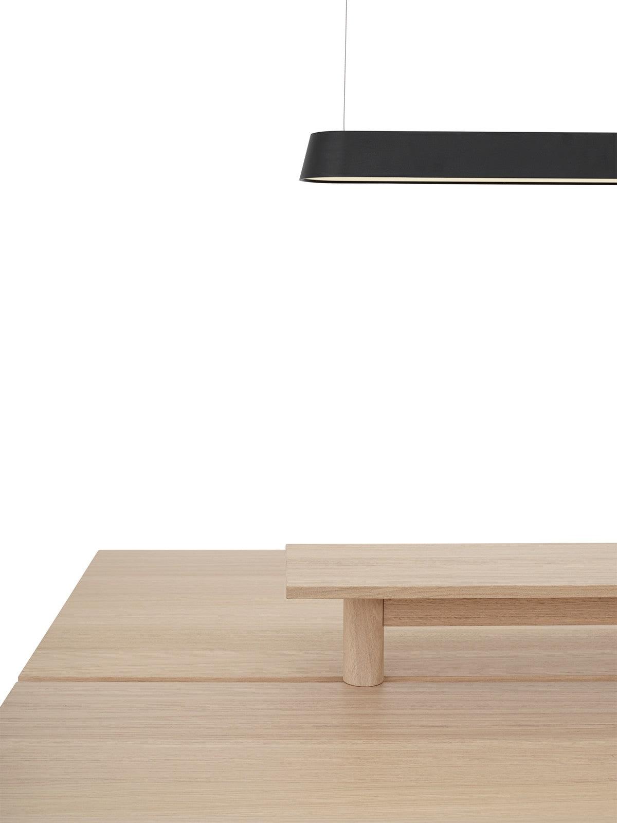 Bürotisch LINEAR SYSTEM - KONFIGURATION 1 Eichenfurnier