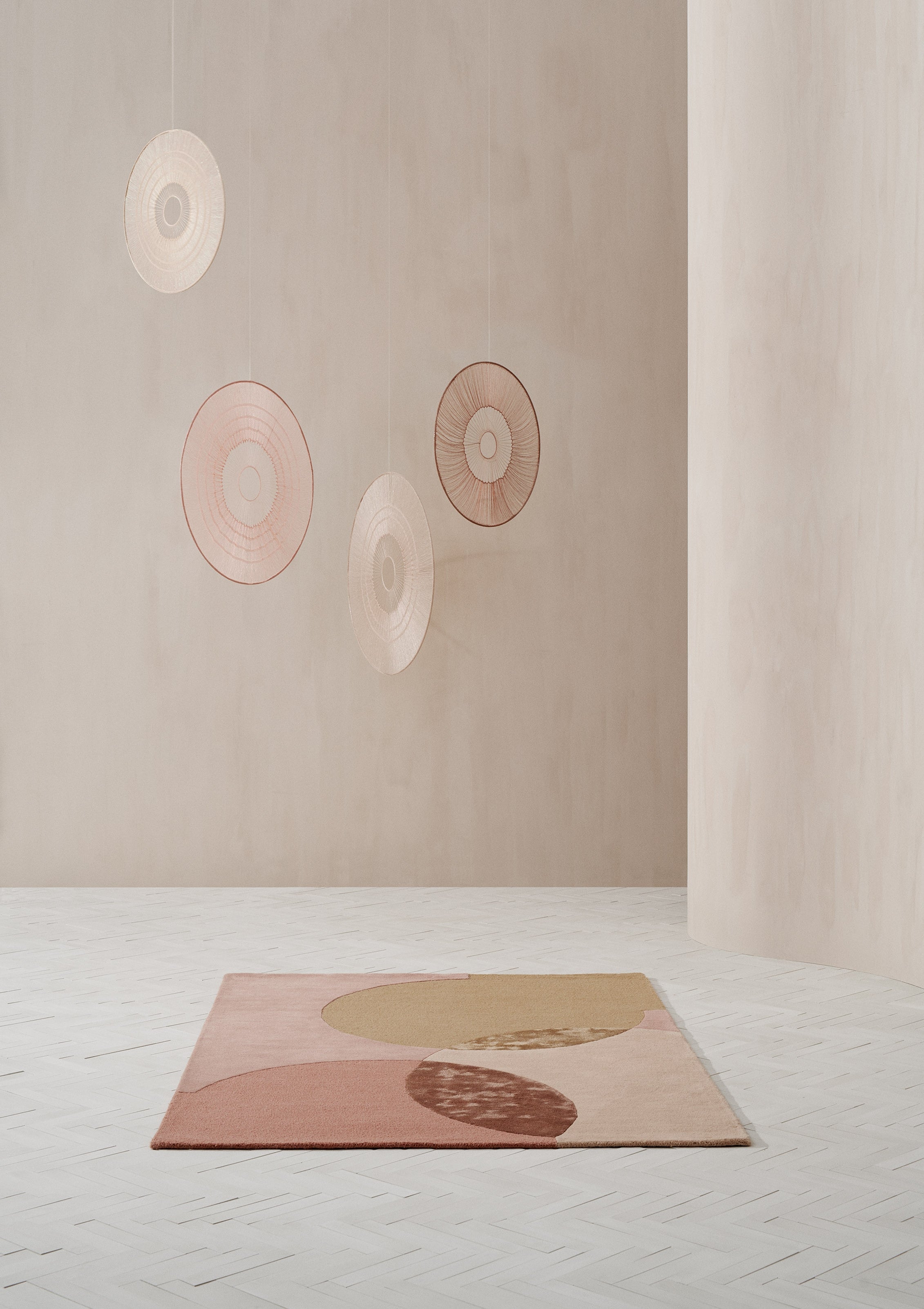 CALDERA mustard rug with pink