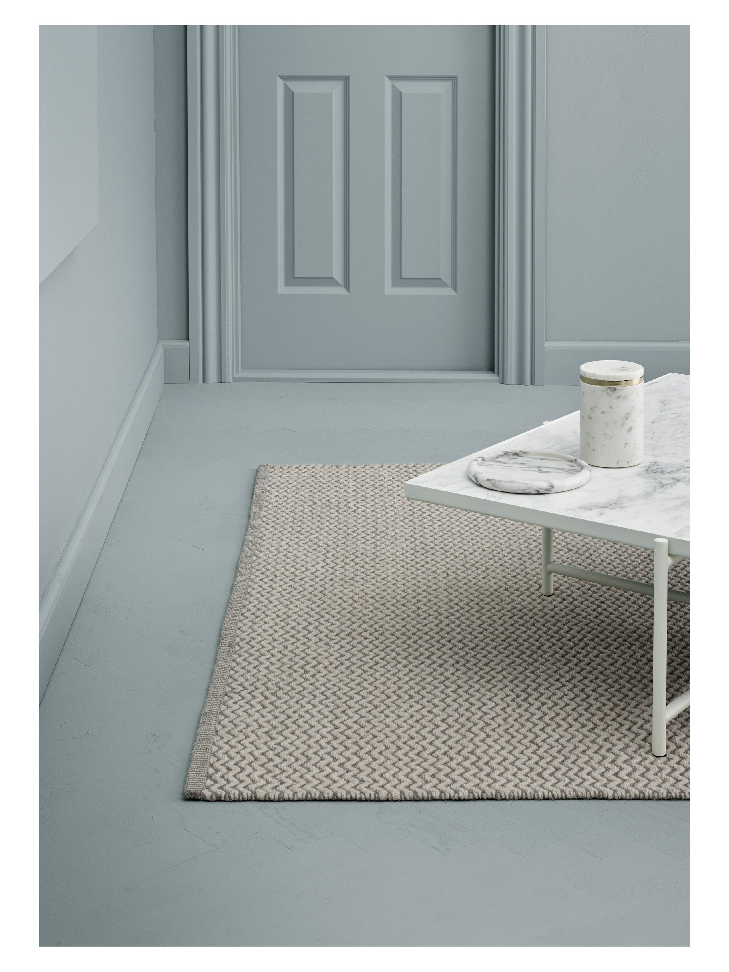 CORSA light gray rug