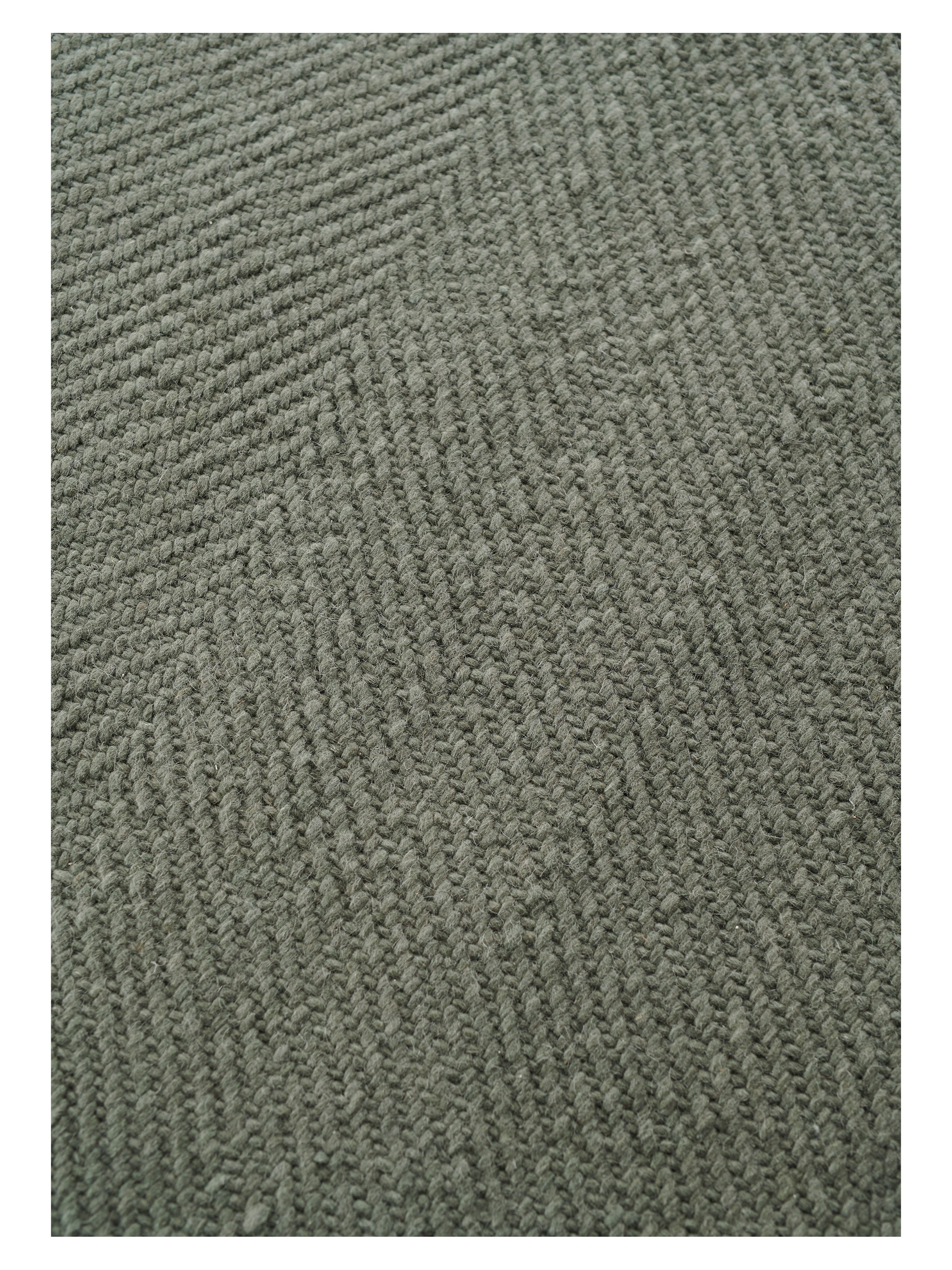 IVAR green rug