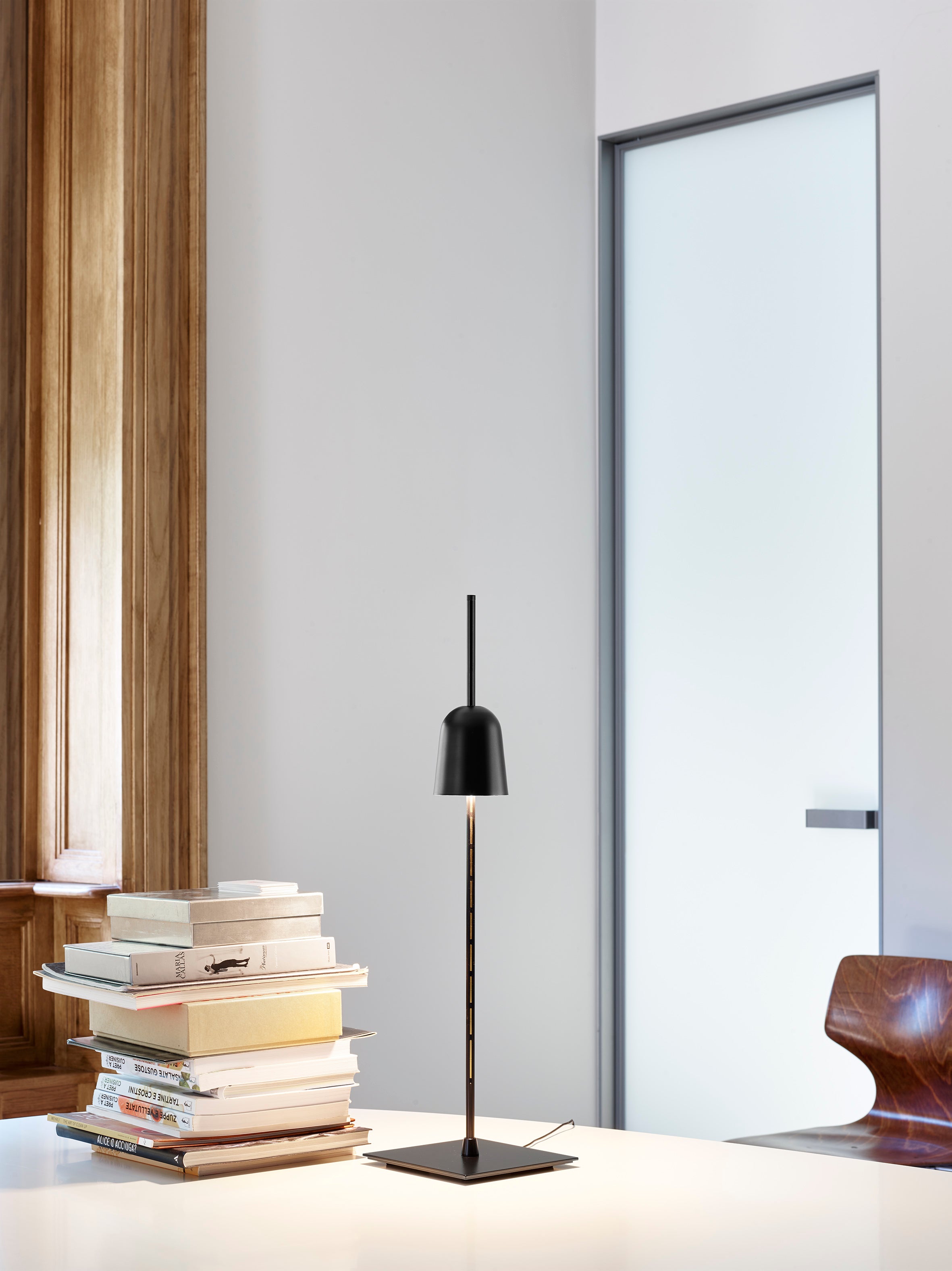 Lampa stołowa ASCENT czarny – Luceplan