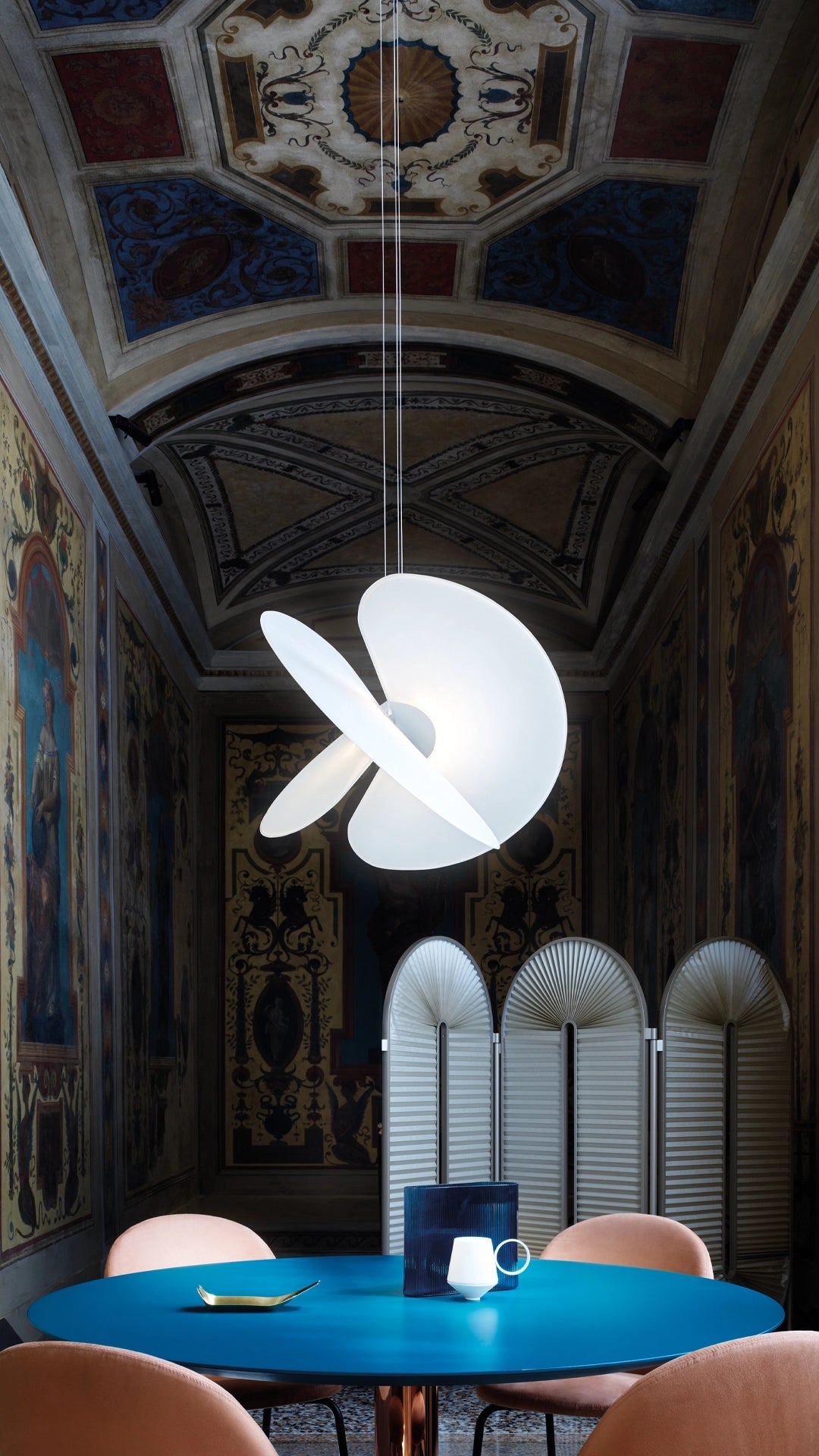 Weißer Levante Kronleuchter