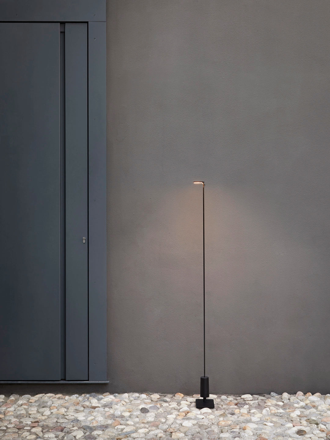 Tragbare Außenstehlampe FLIA schwarz