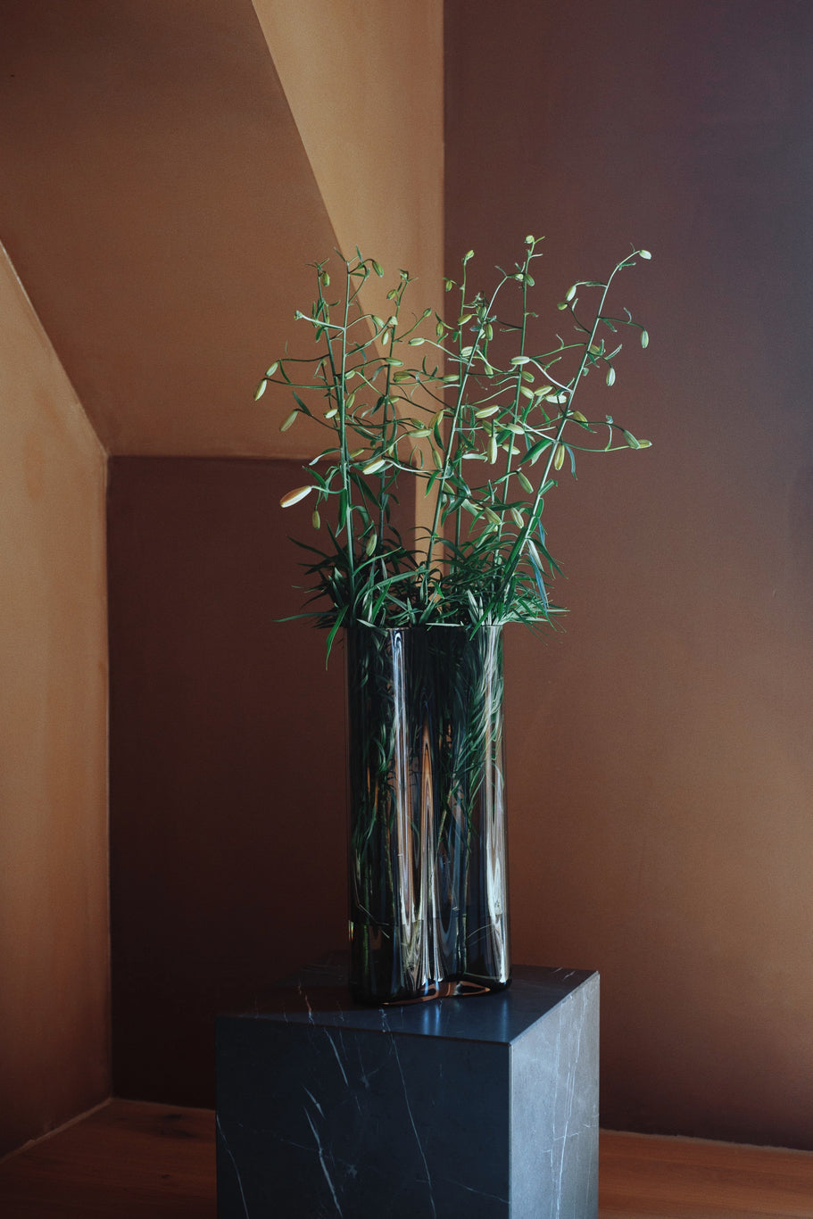 AER vase blown glass