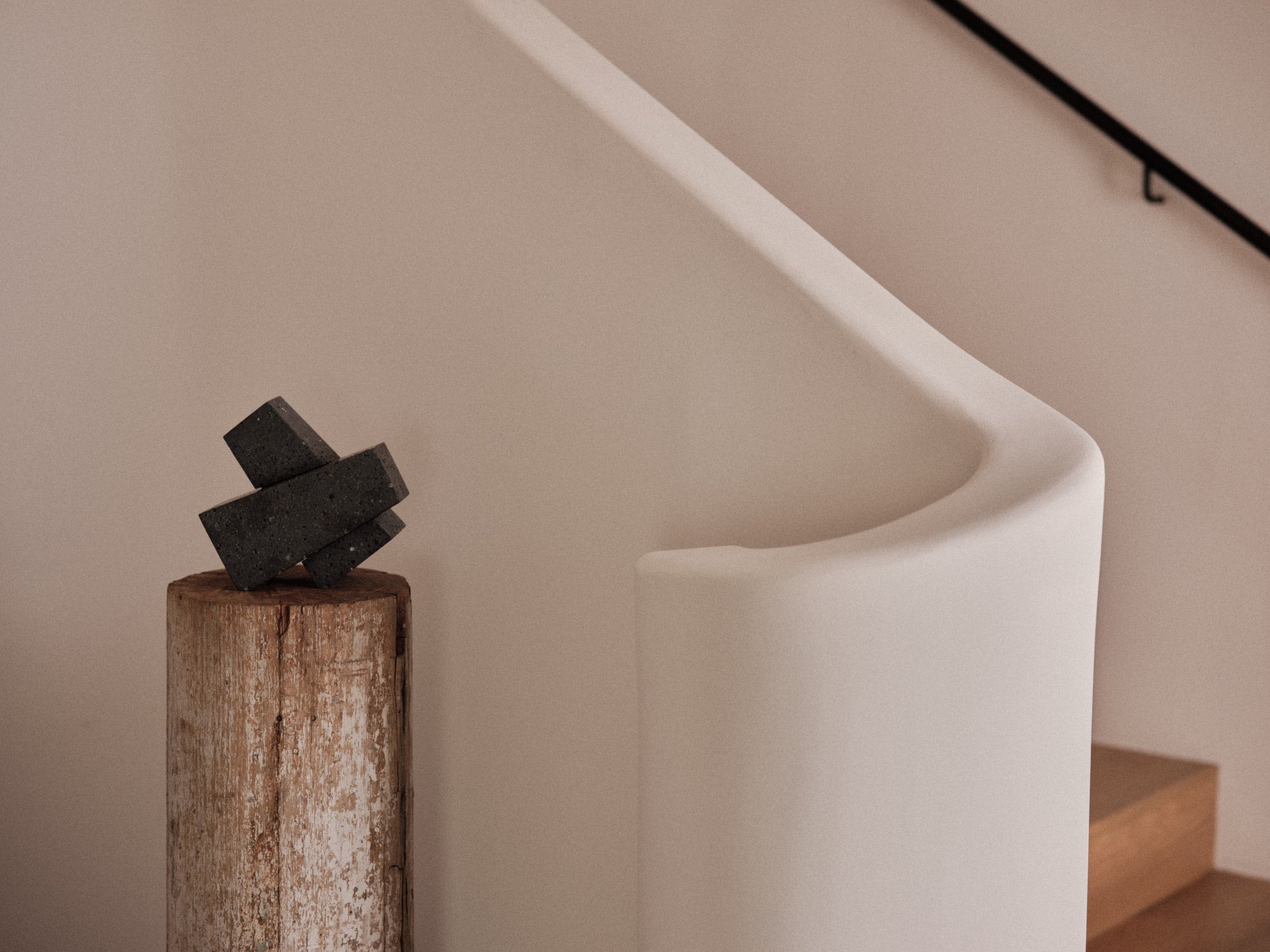 CONVERAGE bookends lava stone