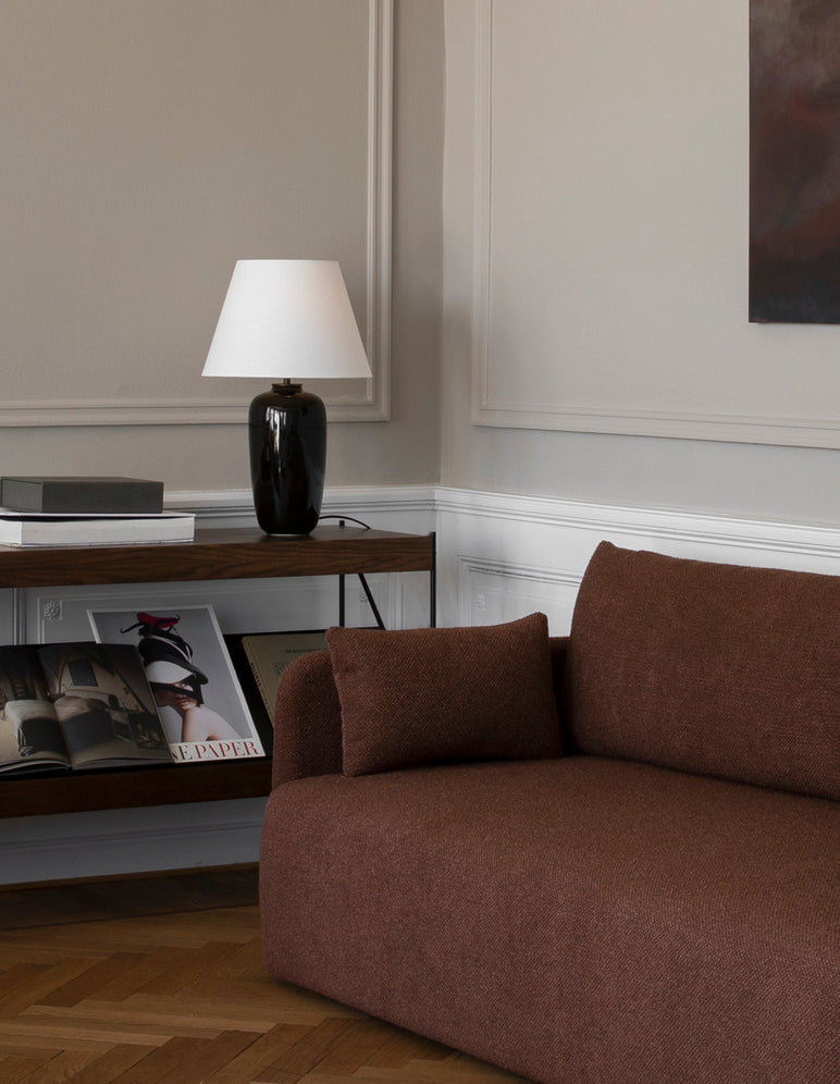 ZET Bücherregal aus dunklem Eichenholz mit schwarzem Rahmen