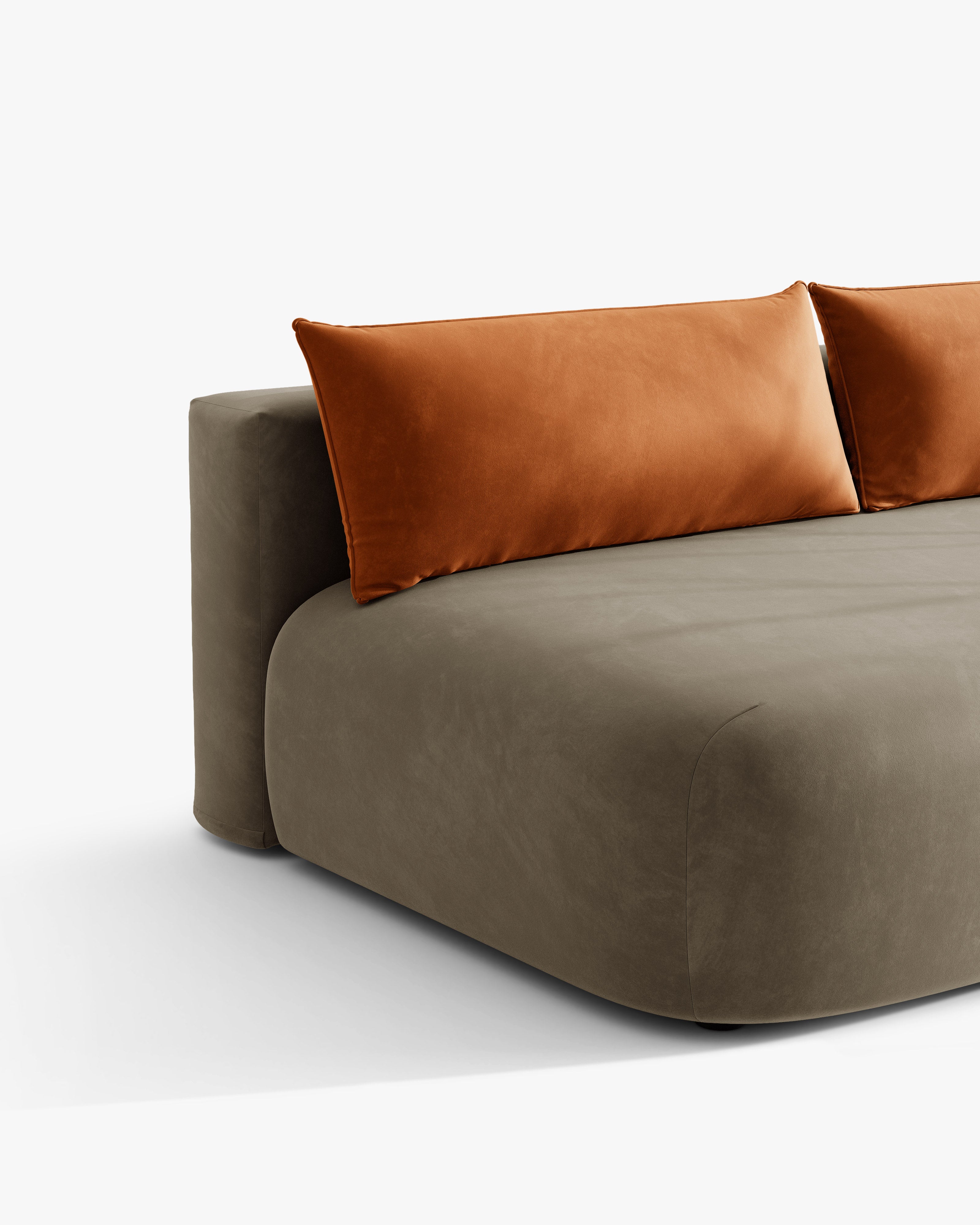 Sofa für 3 Personen aus Samt mit Schlaf-Funktion HENA in grau-braun mit ziegelroten Kissen