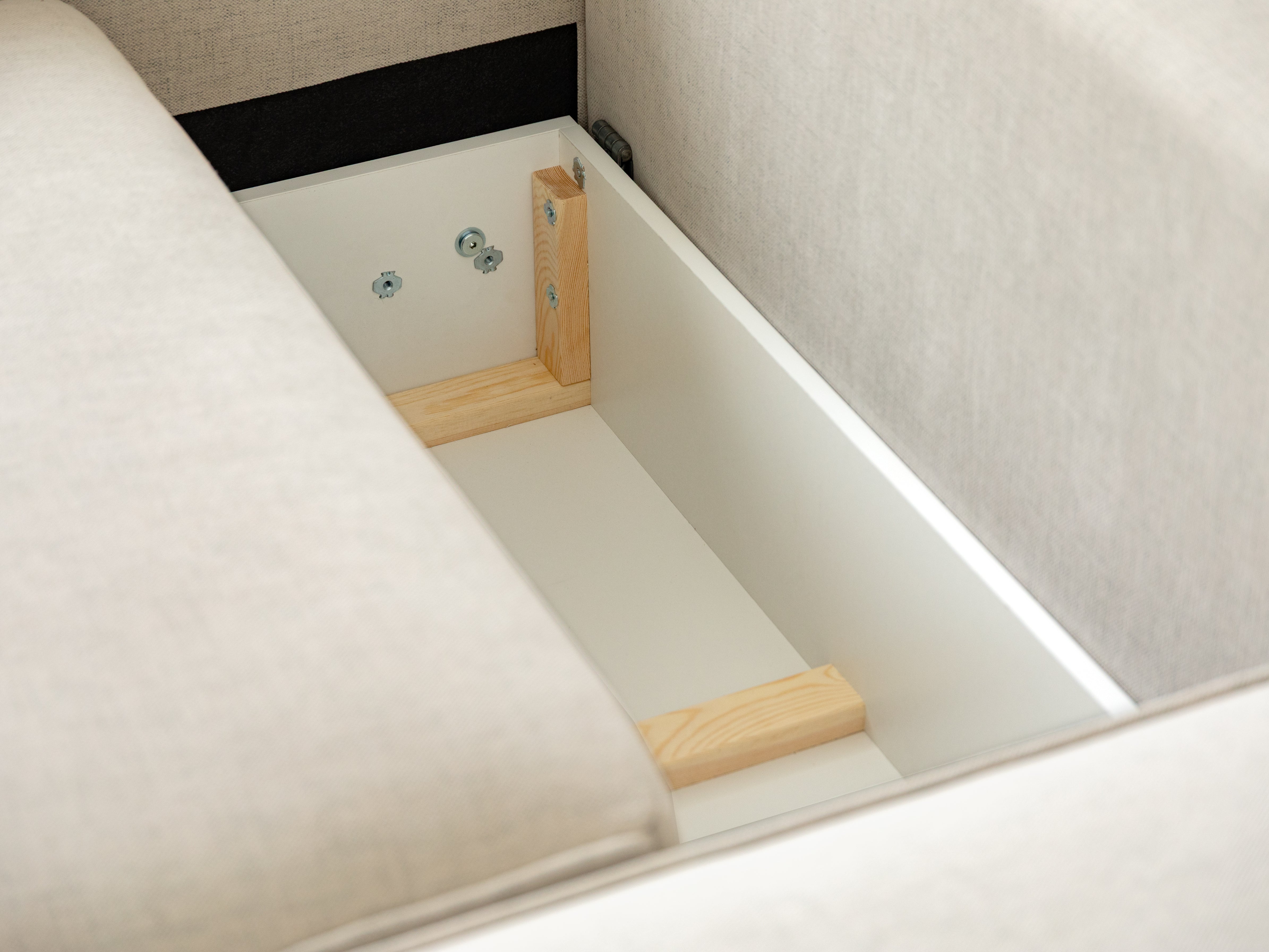 Rechtsseitige 3-Sitzer-Couch mit Schlaffunktion VICTOR in hellgrauem Chenille