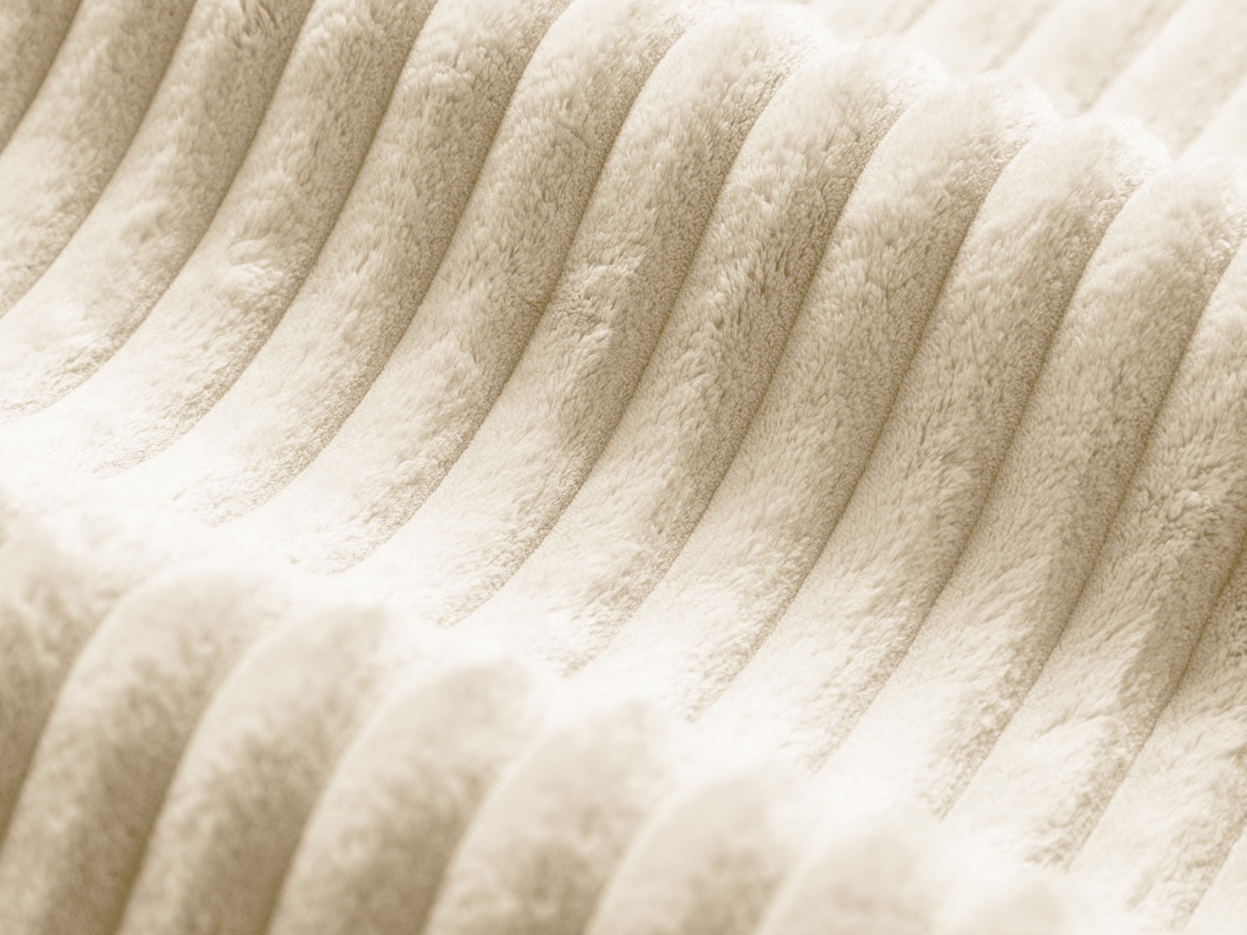 Rechts -Ecke mit einem Martin -Tischleuchten -Beige Corduroy