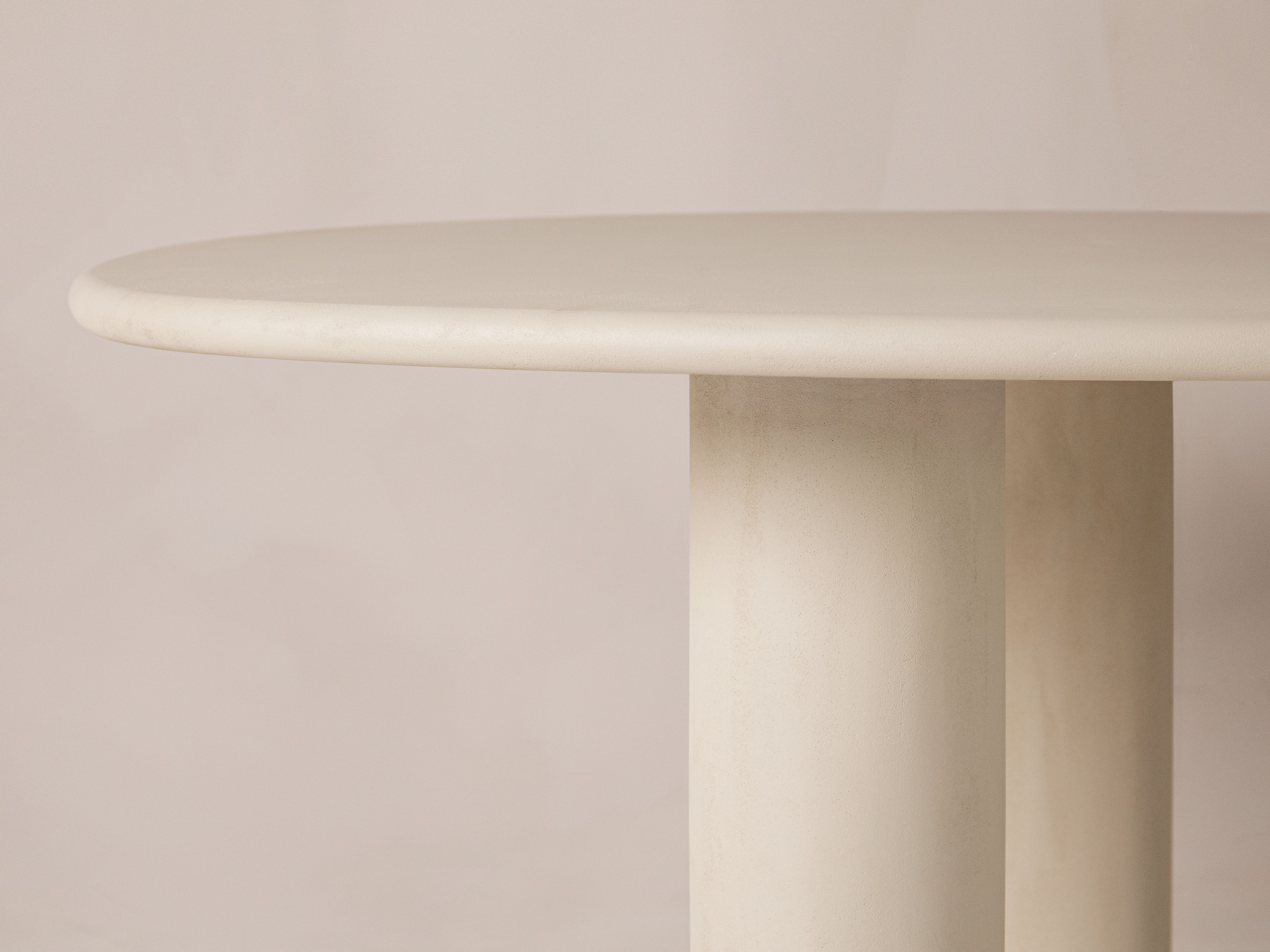 MEL Dining Table Broken White