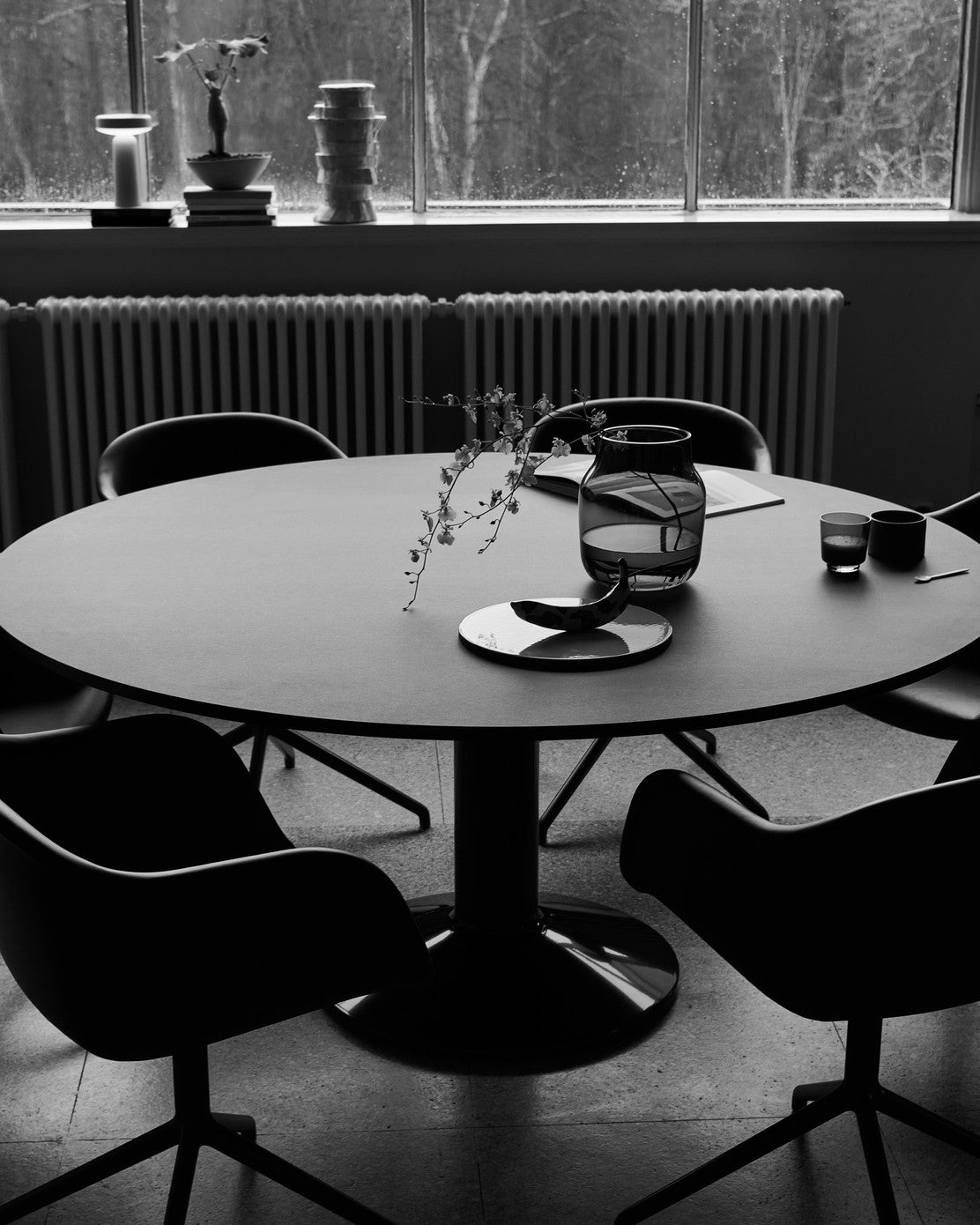 Runder Tisch MIDST burgunderrot