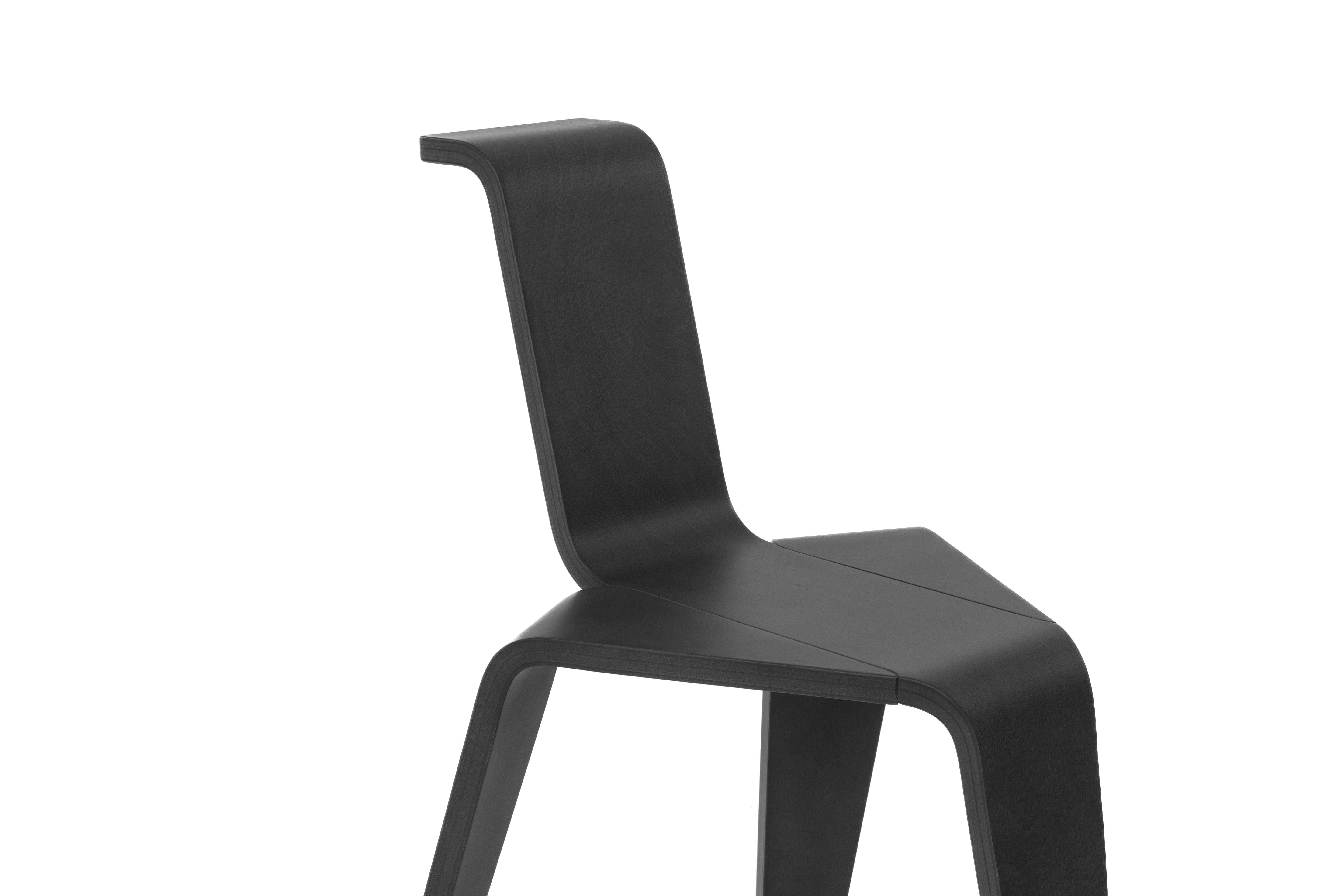 AKA Stuhl Schwarzes Buchenholz