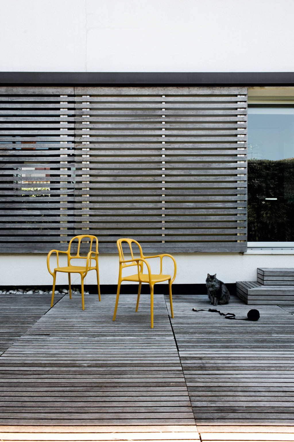 MILA white outdoor chair