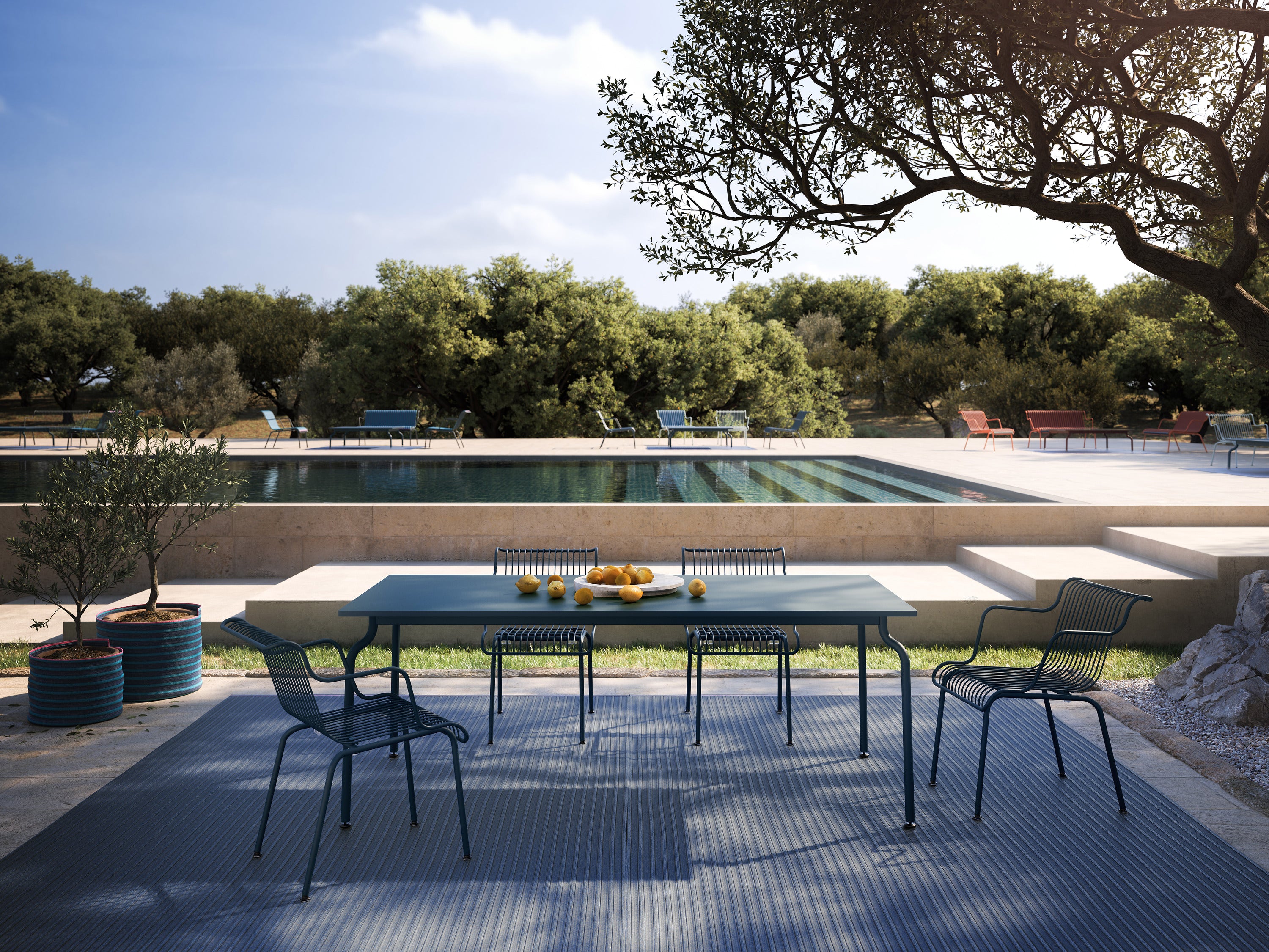 Burgunderfarbener Gartentisch SOUTH