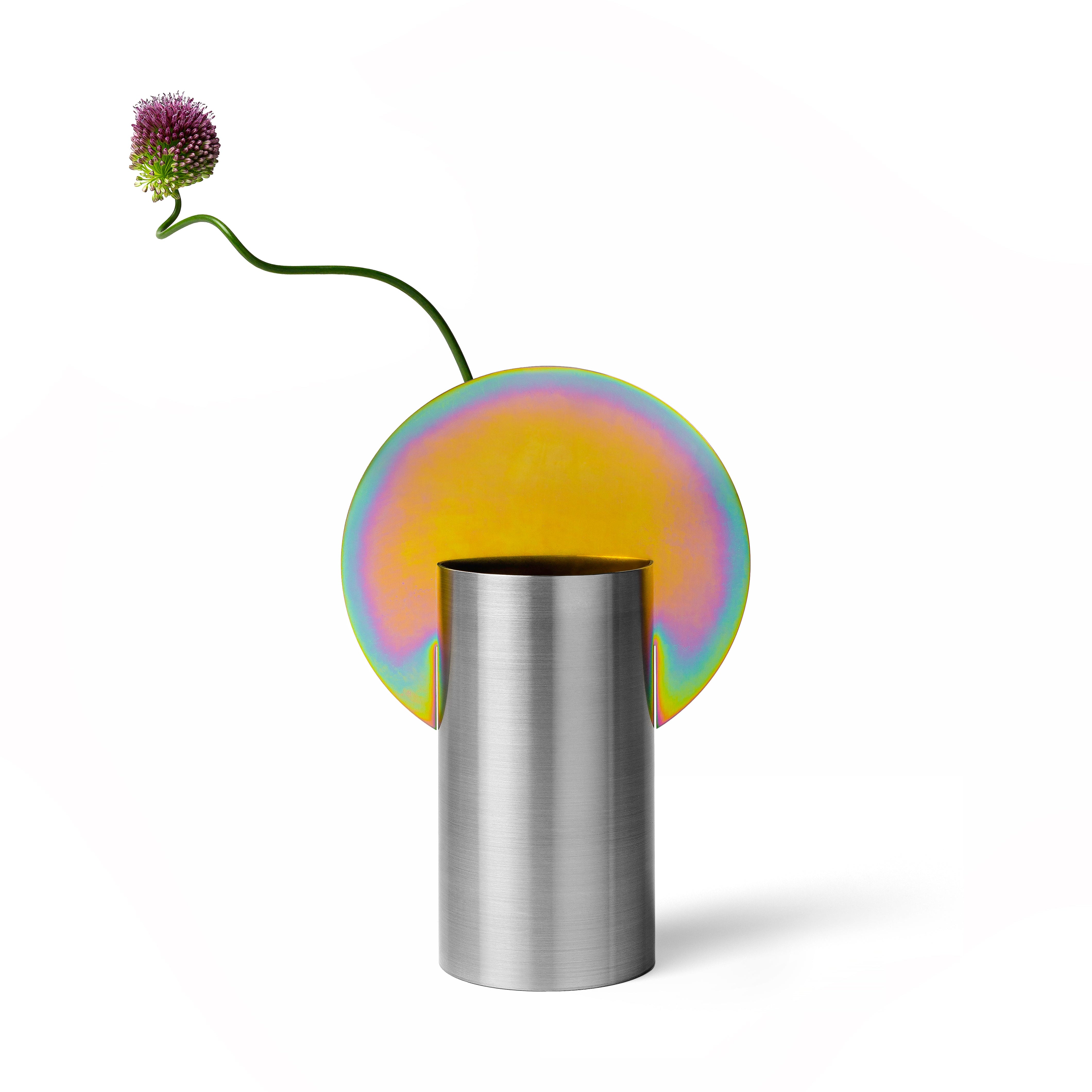 Wazon MALEVICH - NUMMERIERTE EDITION aus rostfreiem Stahl mit regenbogenfarbenem Zink
