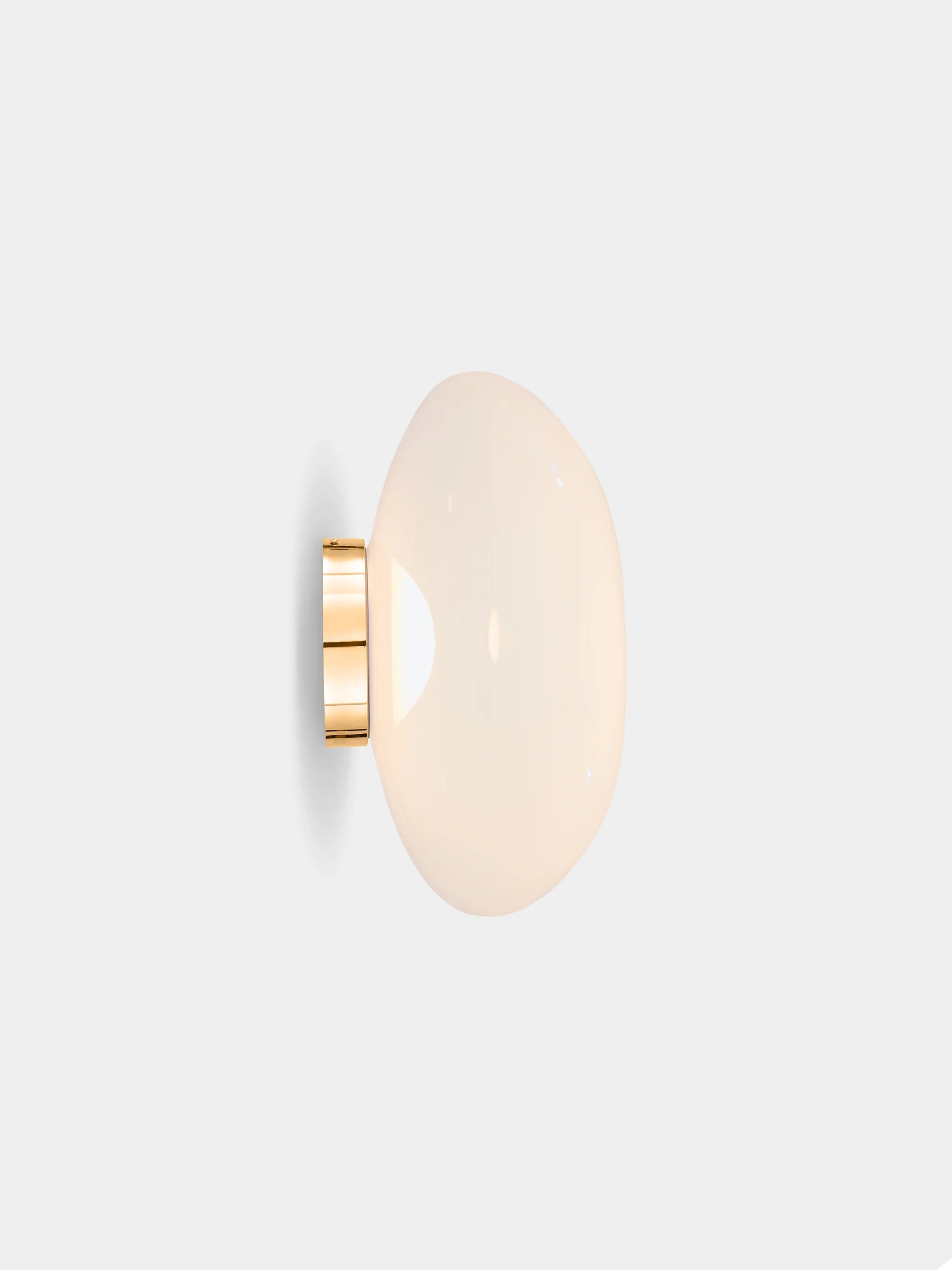 Schmelzwandlampe mit einem goldenen Finish