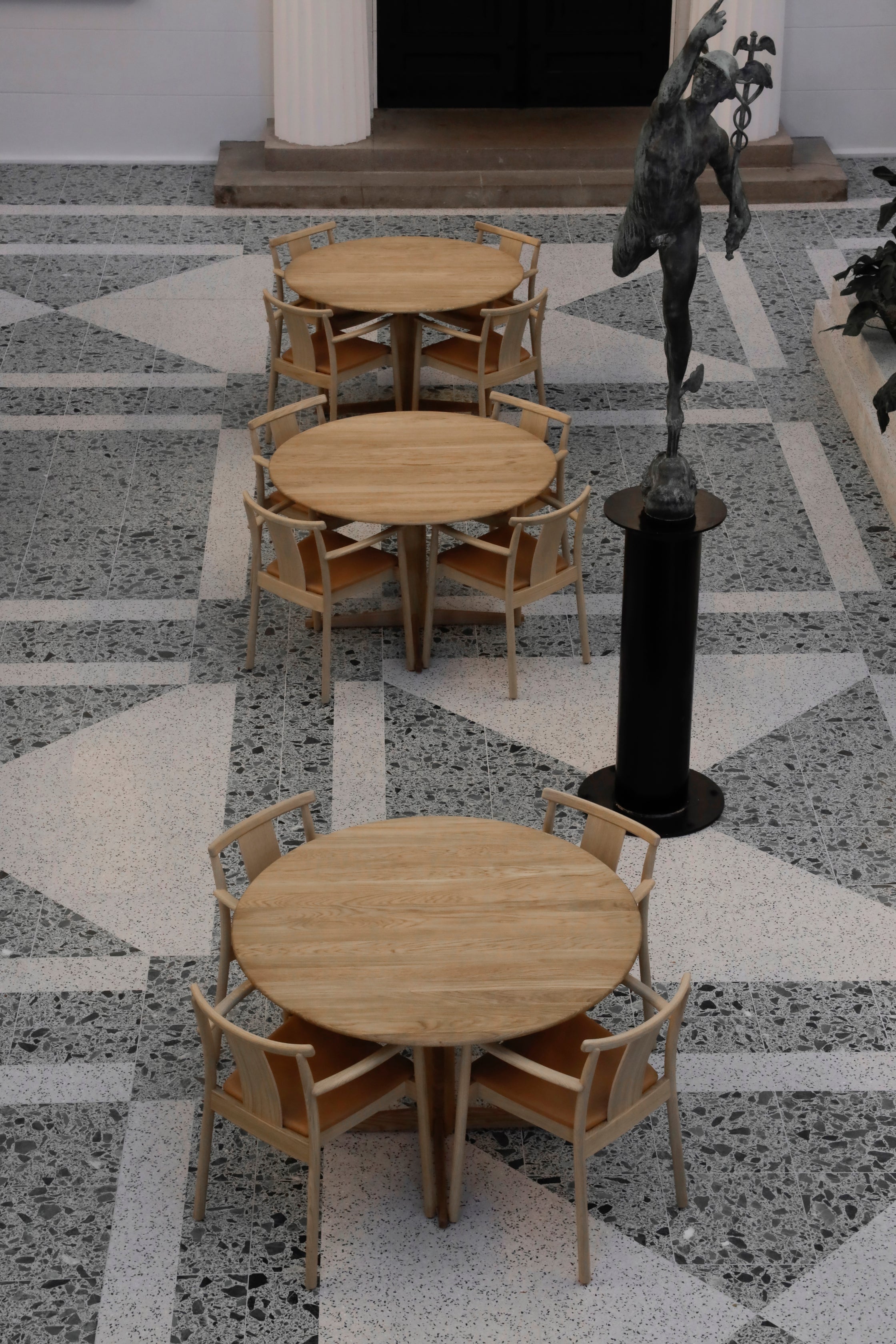 MERKUR chair oak wood