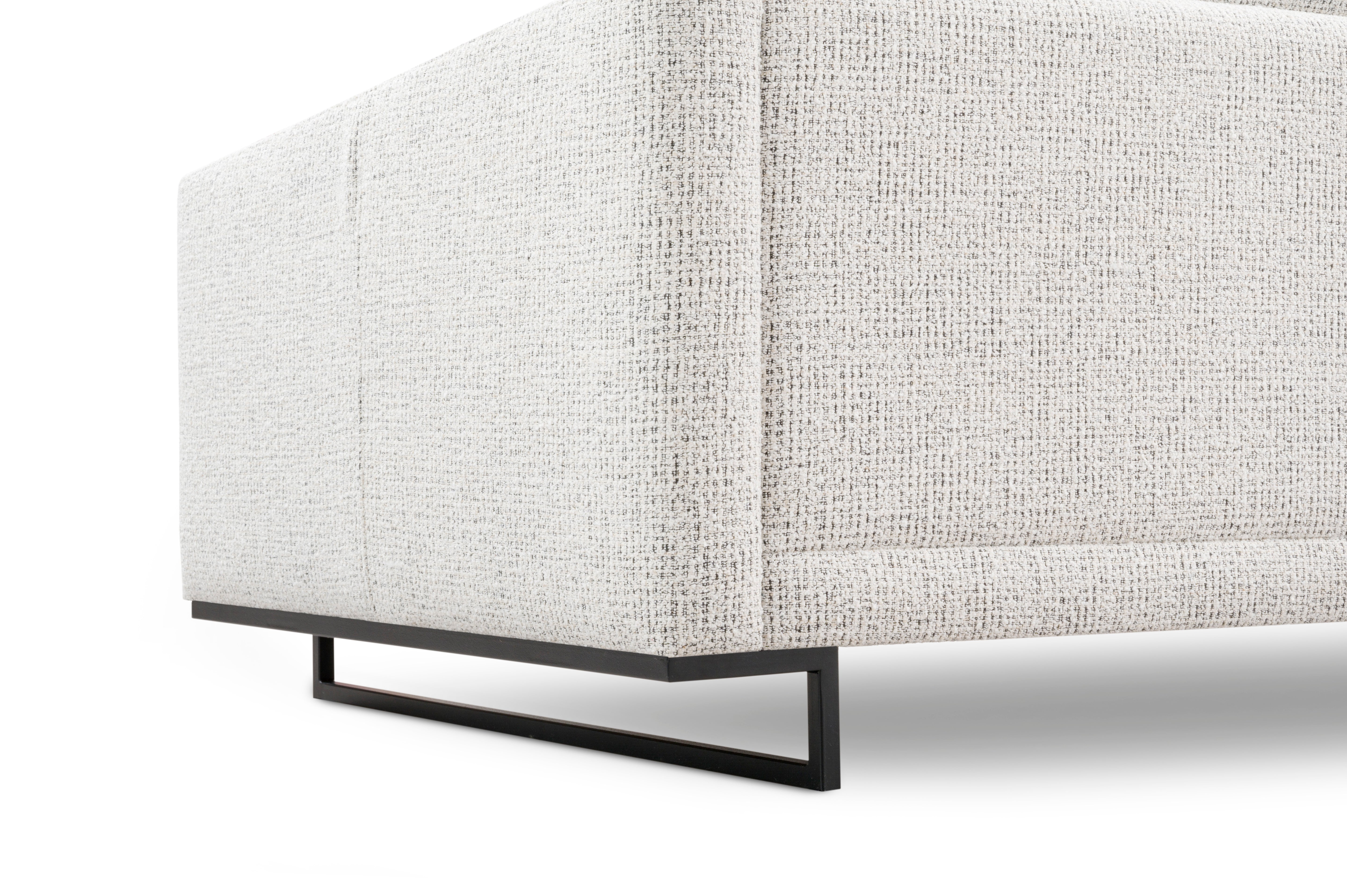 LORCA customizable sofa