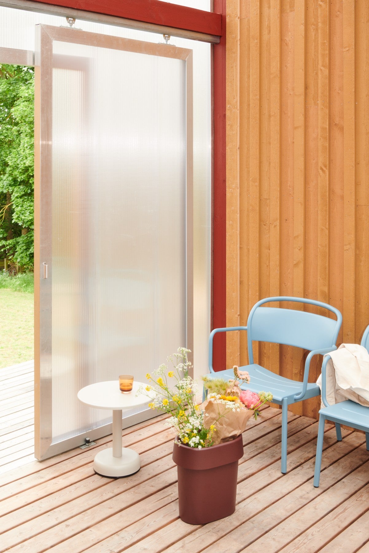 LINEAR Outdoor Armchair Blue Steel