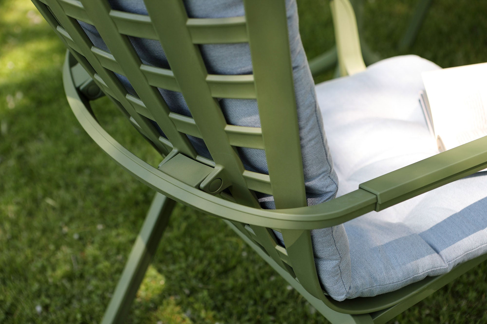 Outdoor Armchair FOLIO agave green