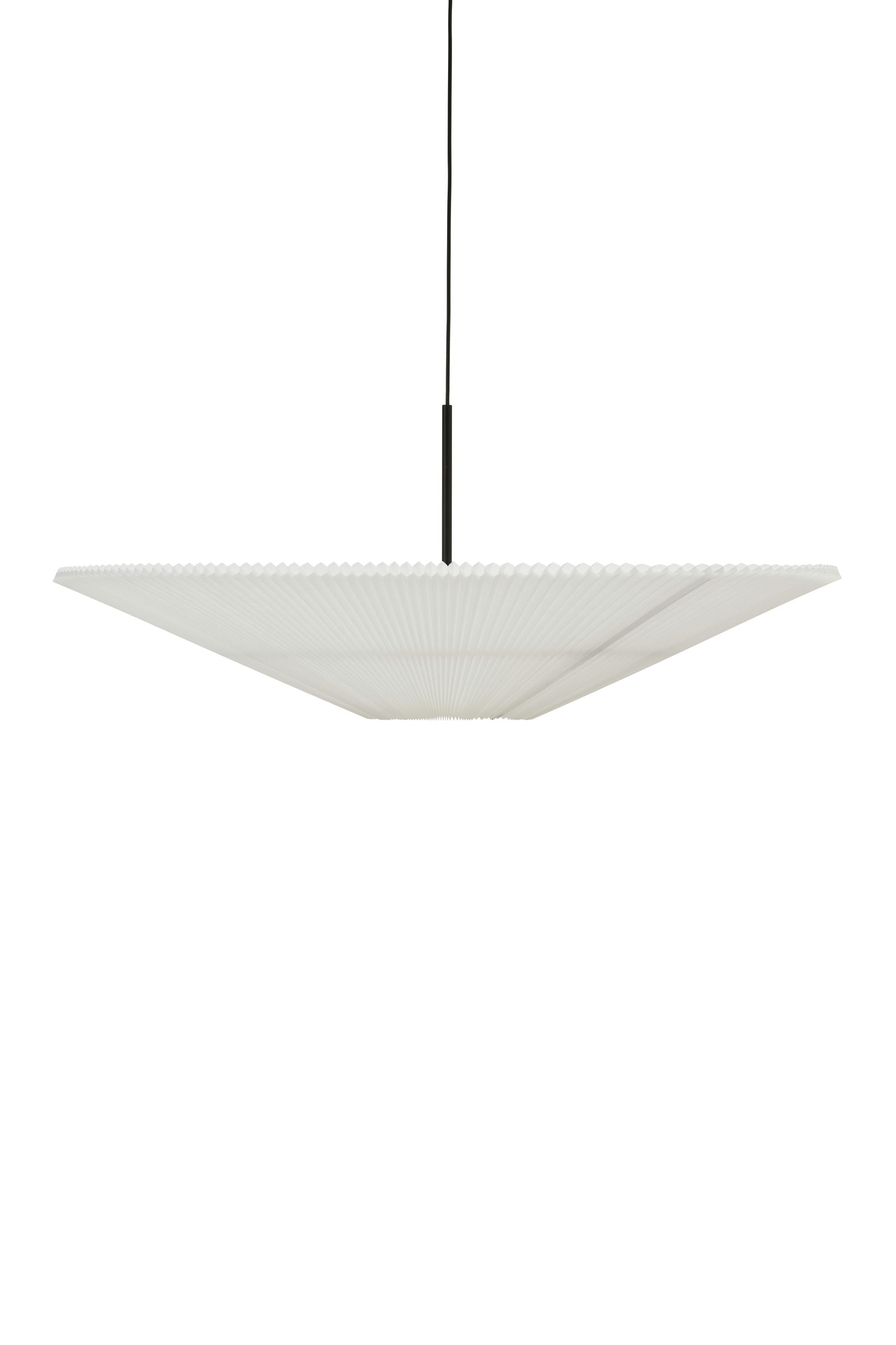 White hanging lamp