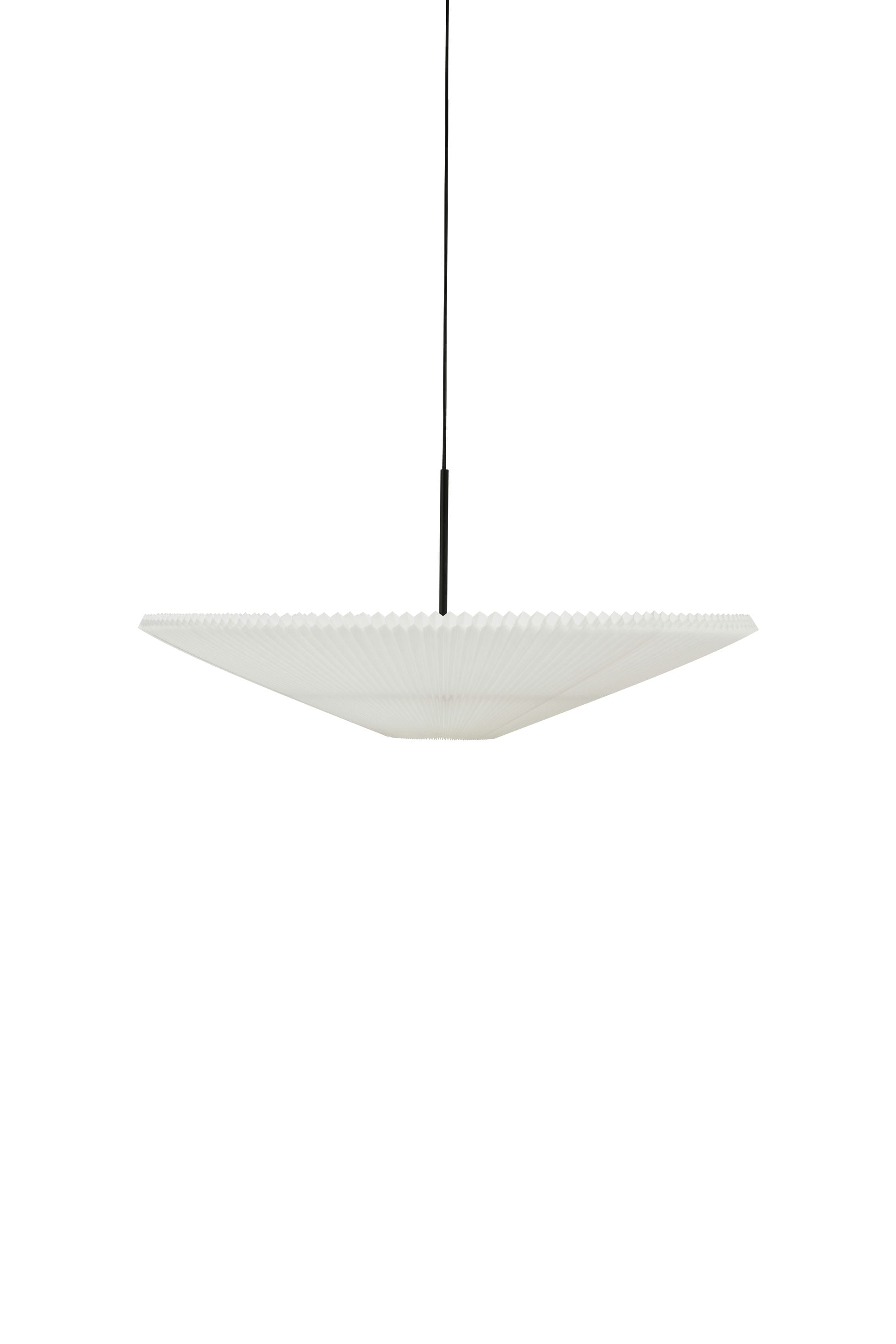 White hanging lamp