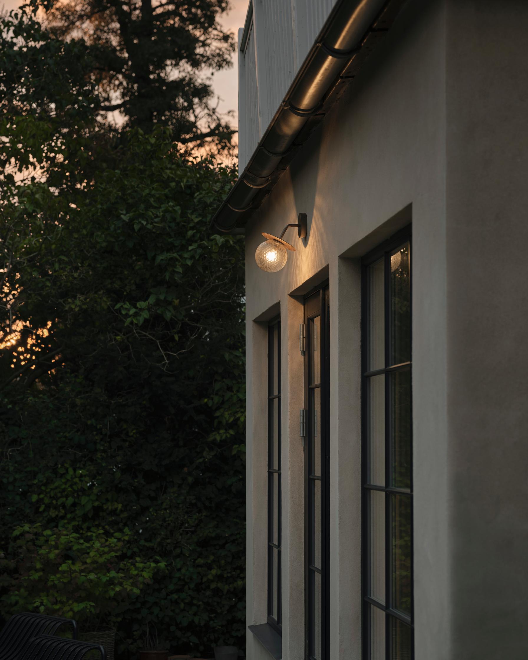 Outdoor wall lamp LIILA dark brown with transparent glass